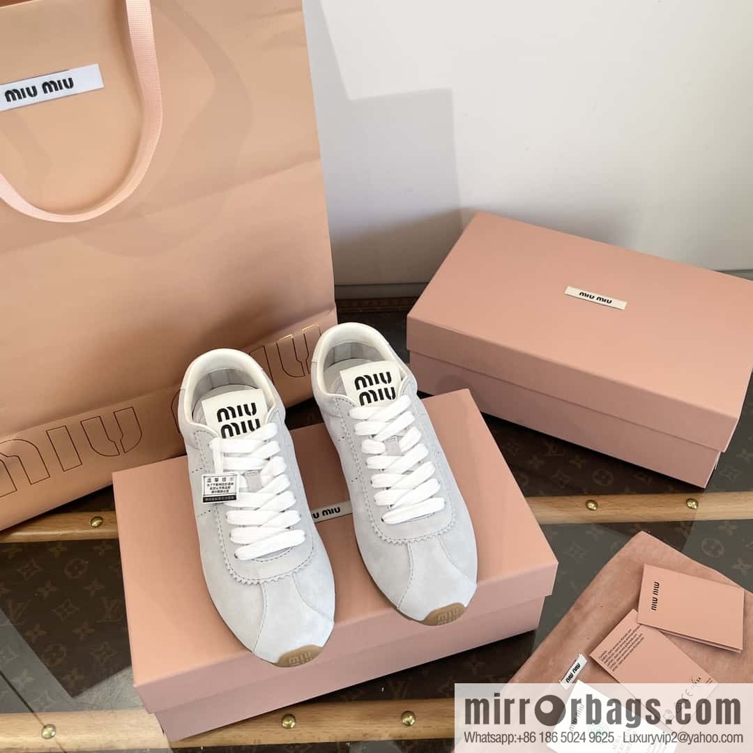 MIUMIU Miu Miu Early spring flat-soled lace-up Forrest training shoes