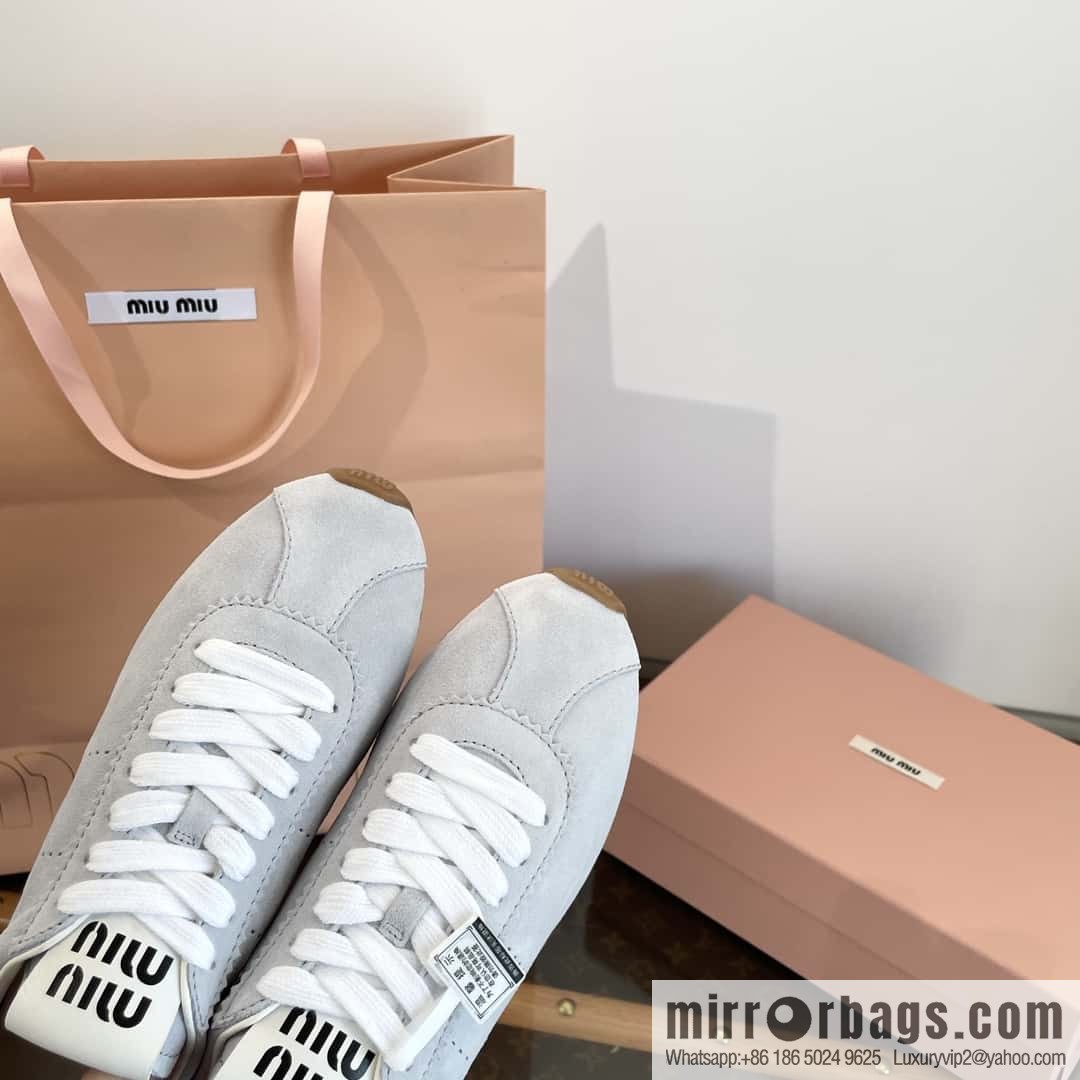 MIUMIU Miu Miu Early spring flat-soled lace-up Forrest training shoes