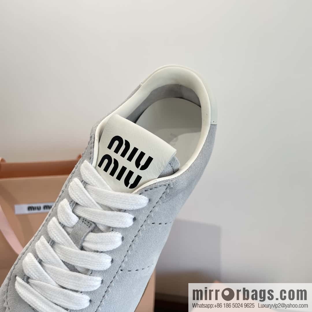 MIUMIU Miu Miu Early spring flat-soled lace-up Forrest training shoes