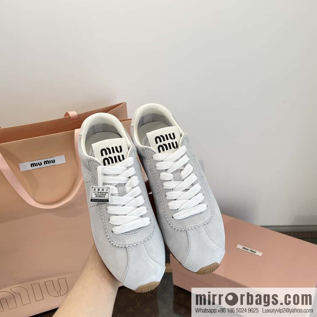 MIUMIU Miu Miu Early spring flat-soled lace-up Forrest training shoes