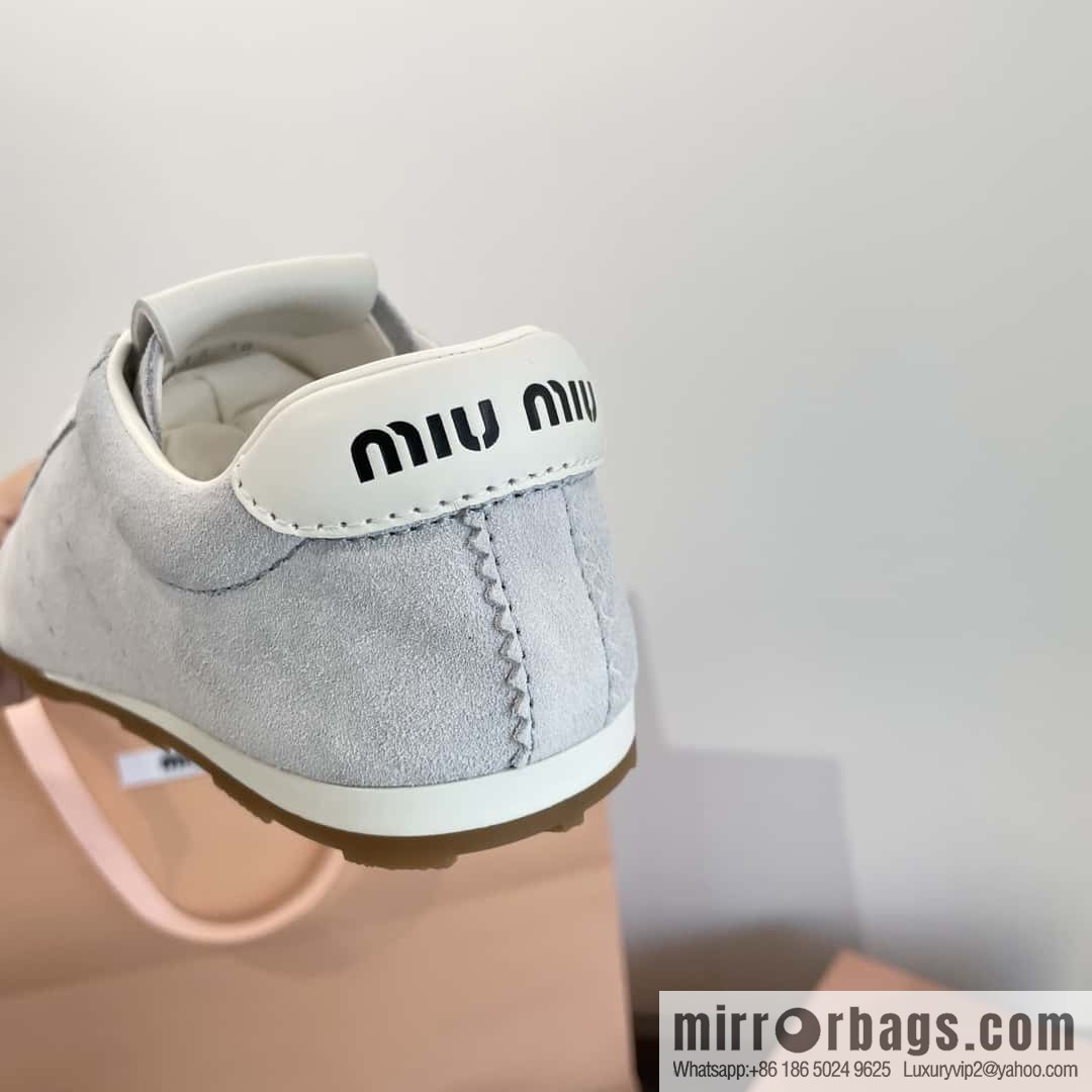 MIUMIU Miu Miu Early spring flat-soled lace-up Forrest training shoes