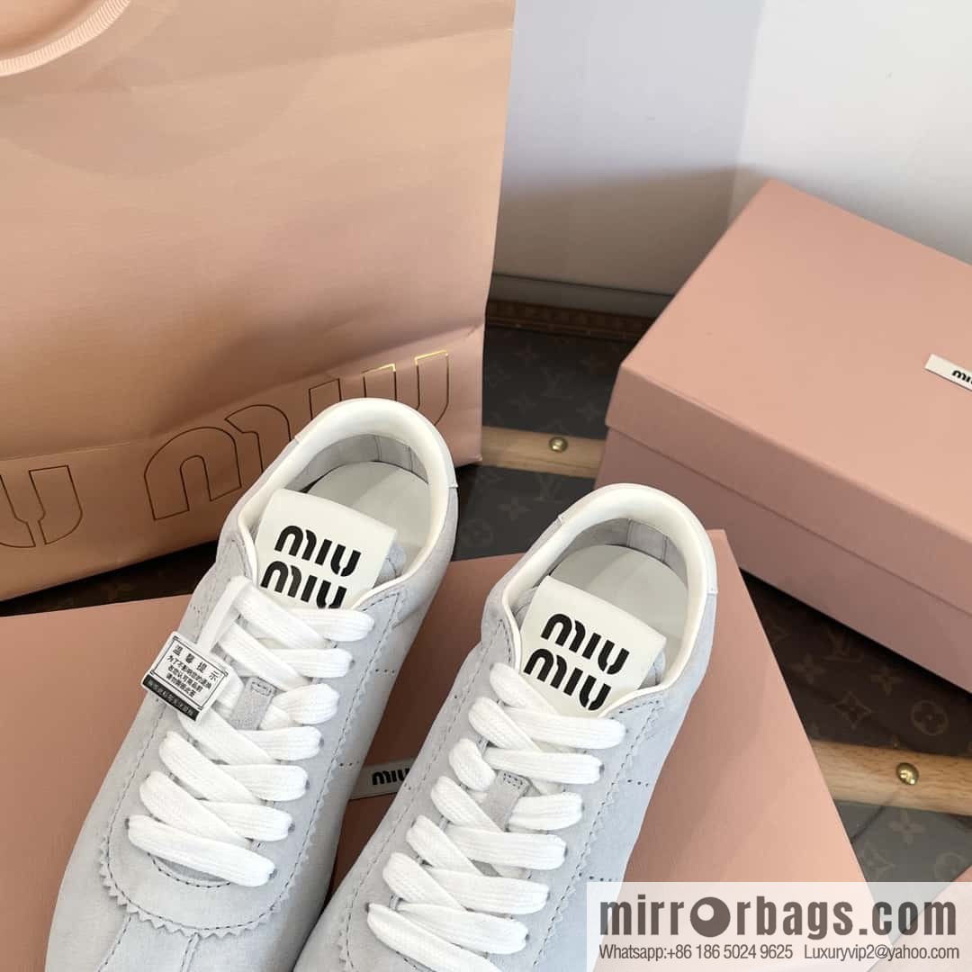 MIUMIU Miu Miu Early spring flat-soled lace-up Forrest training shoes