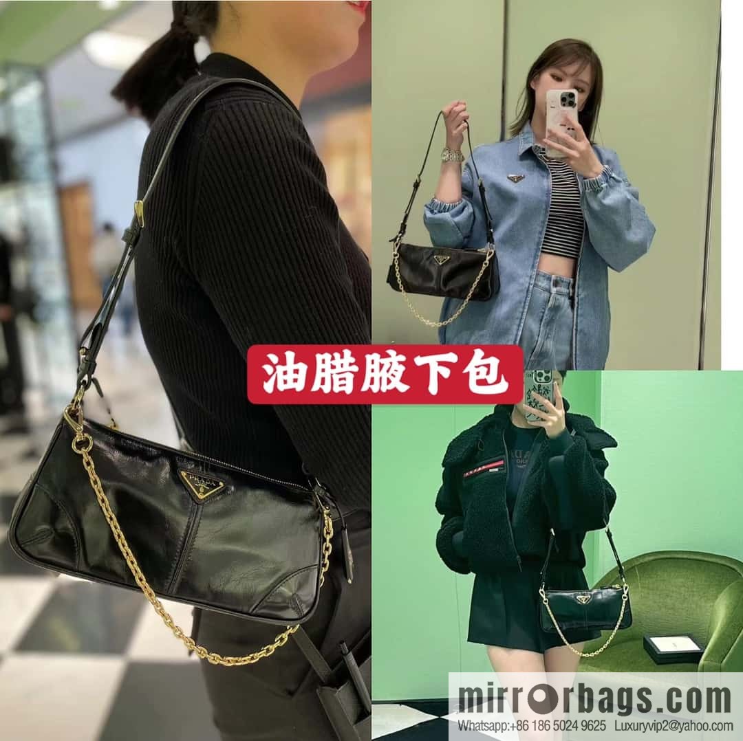 PRADA new armpit bag 🎉 1BC221 black