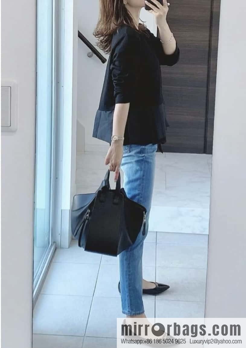 LOEWE Hammock bag 0216 small black
