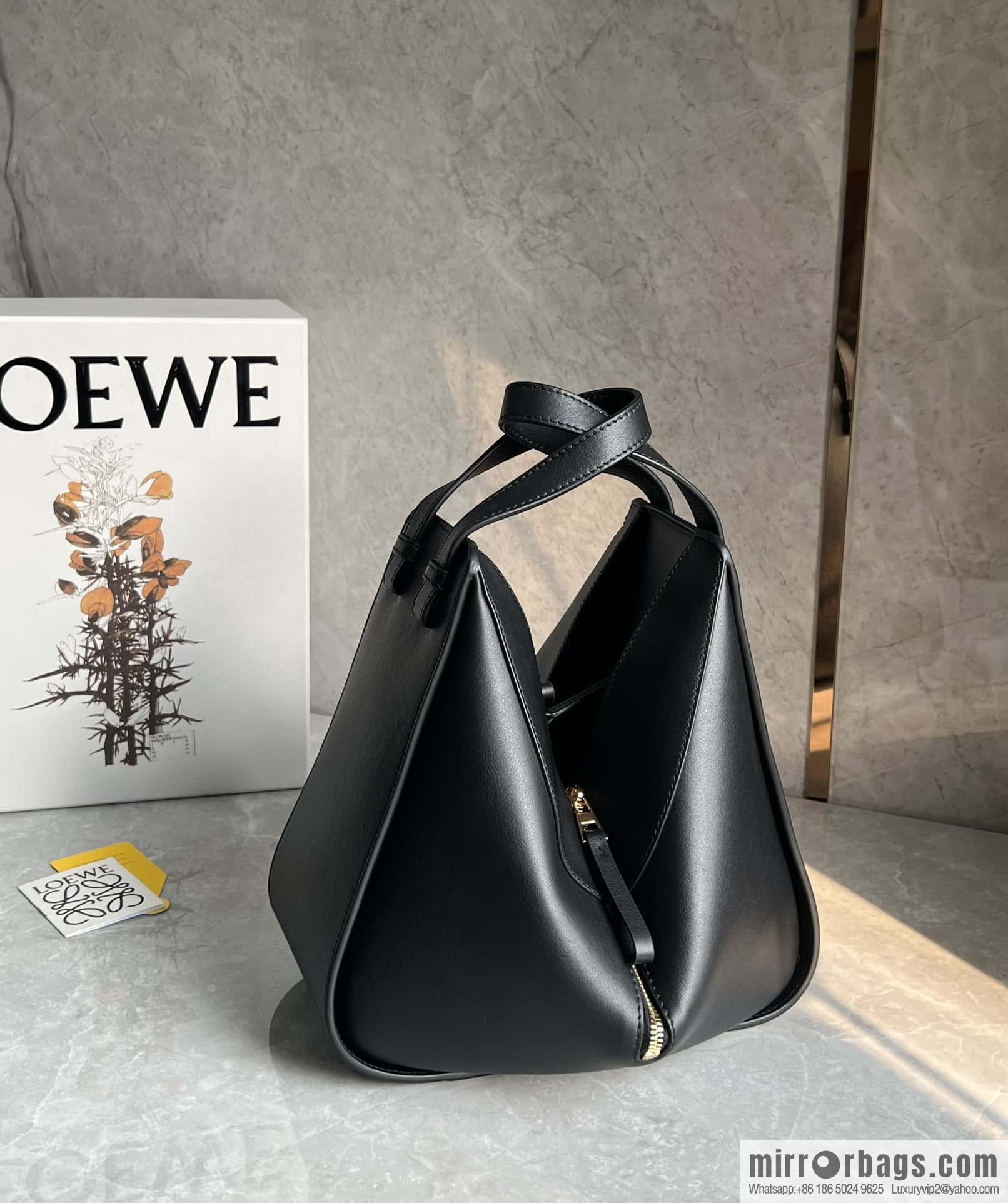 LOEWE Hammock bag 0216 small black