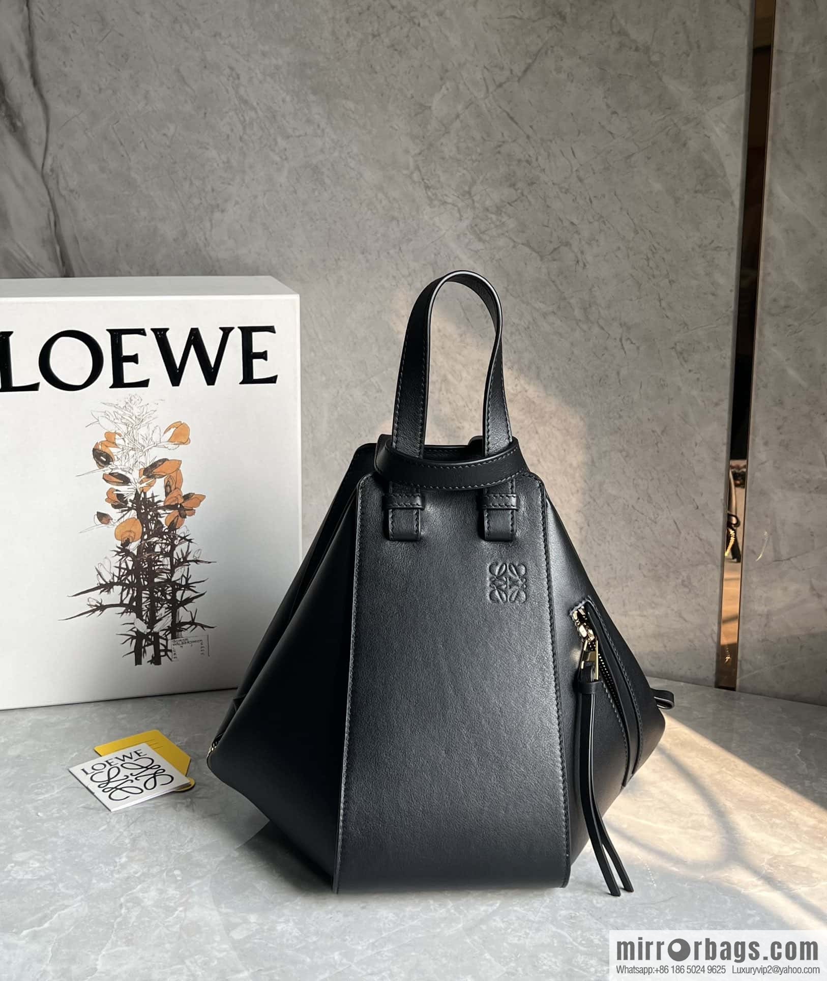 LOEWE Hammock bag 0216 small black