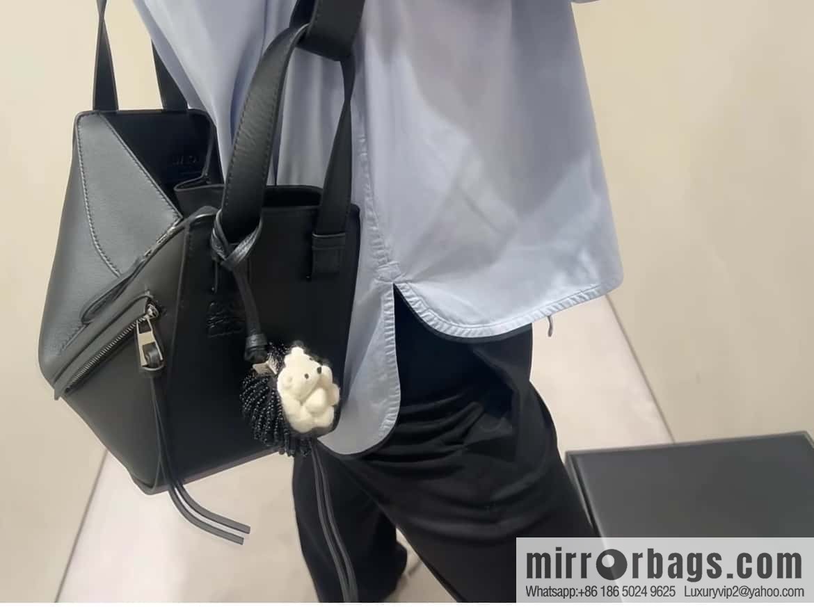 LOEWE Hammock bag 0682 mini black