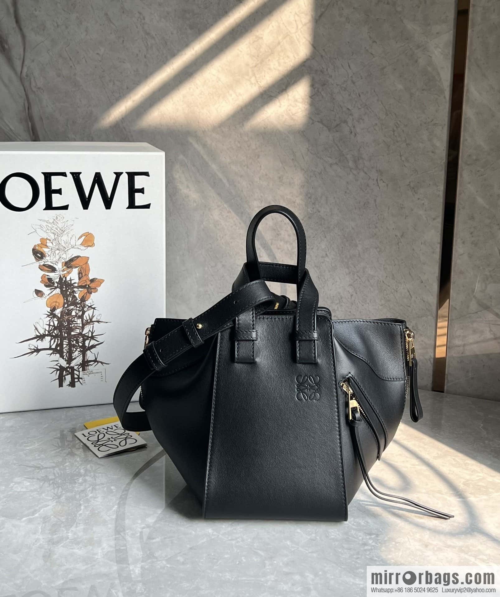 LOEWE Hammock bag 0682 mini black