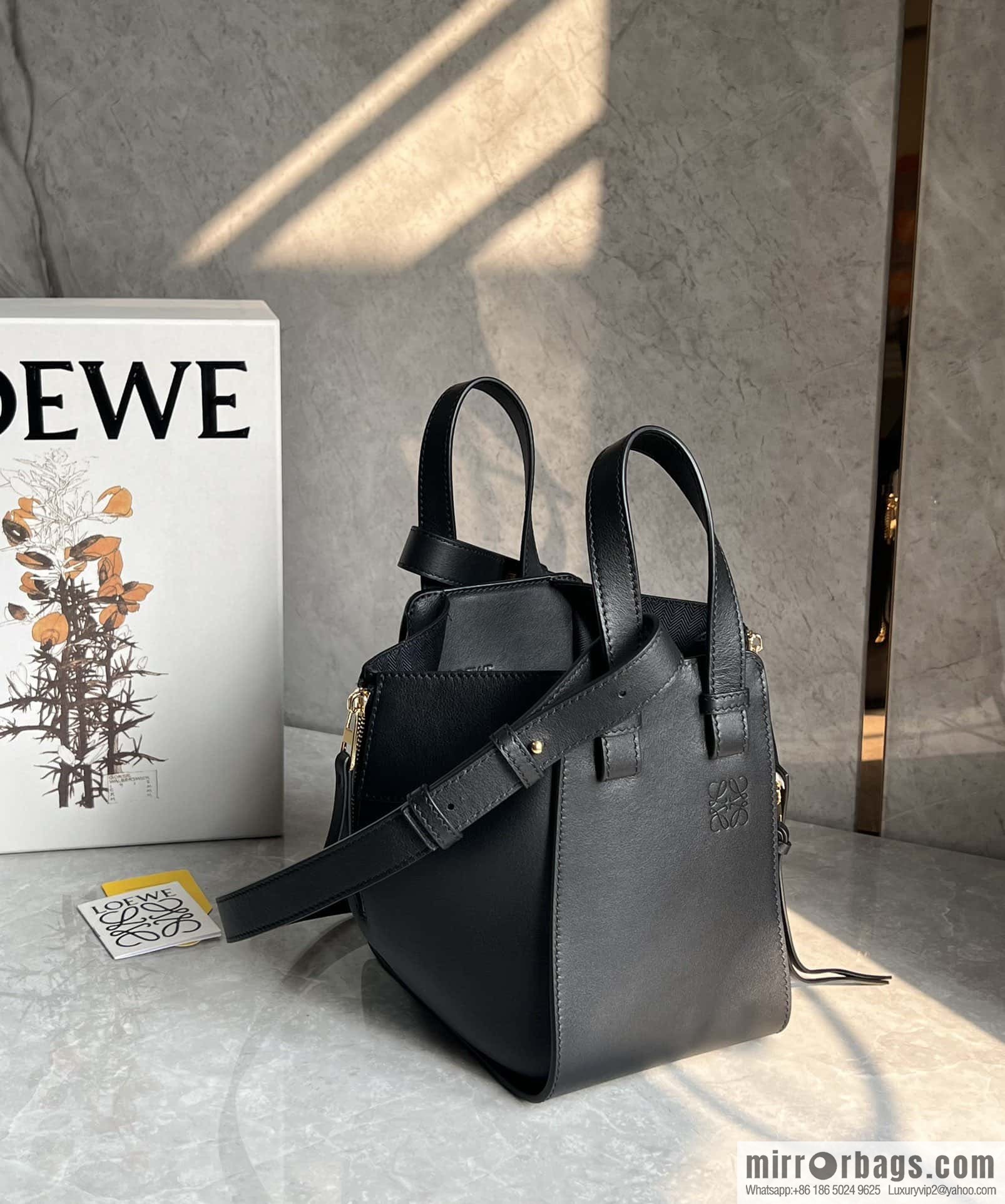 LOEWE Hammock bag 0682 mini black