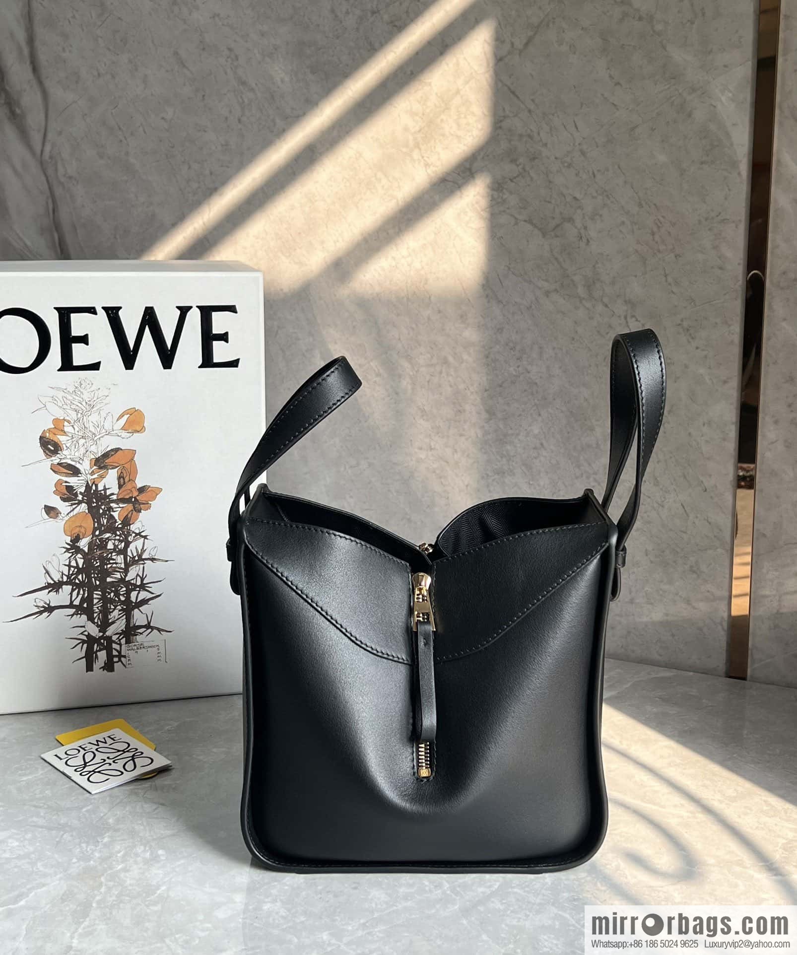 LOEWE Hammock bag 0682 mini black