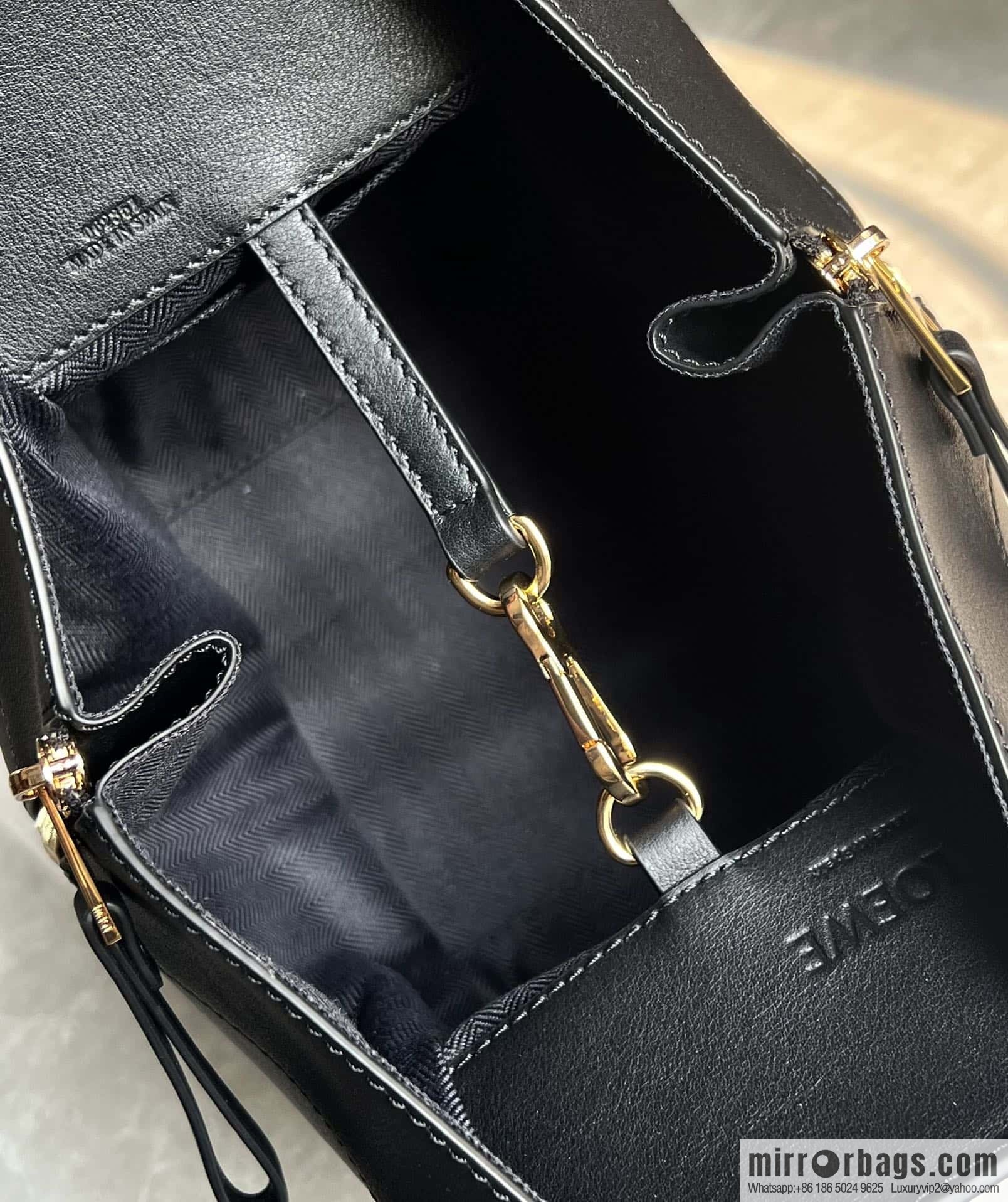 LOEWE Hammock bag 0682 mini black