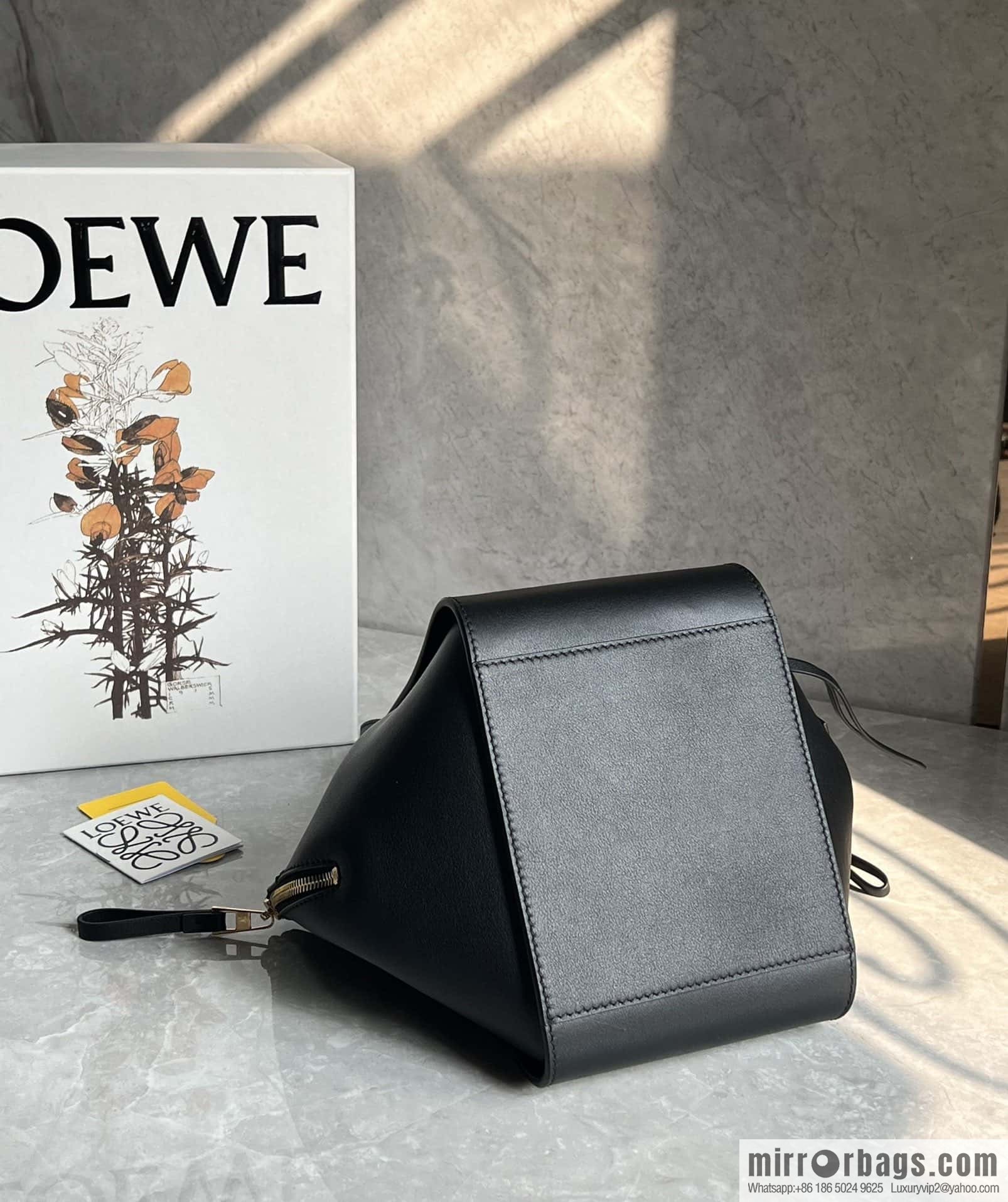 LOEWE Hammock bag 0682 mini black