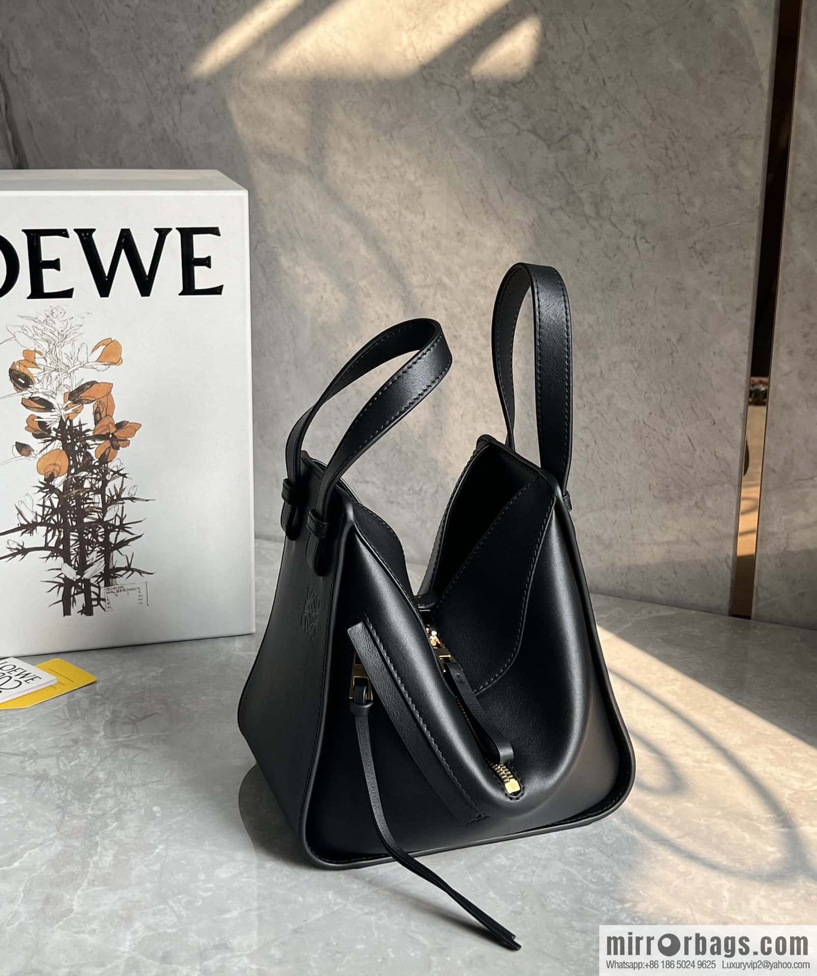 LOEWE Hammock bag 0682 mini black