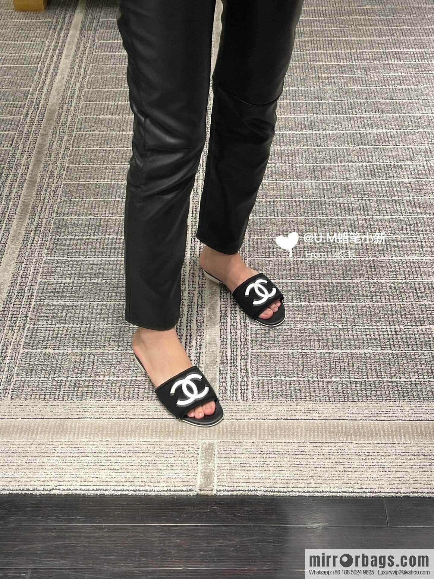CHANEL Xiaoxiang spring and summer double logo embroidered slippers