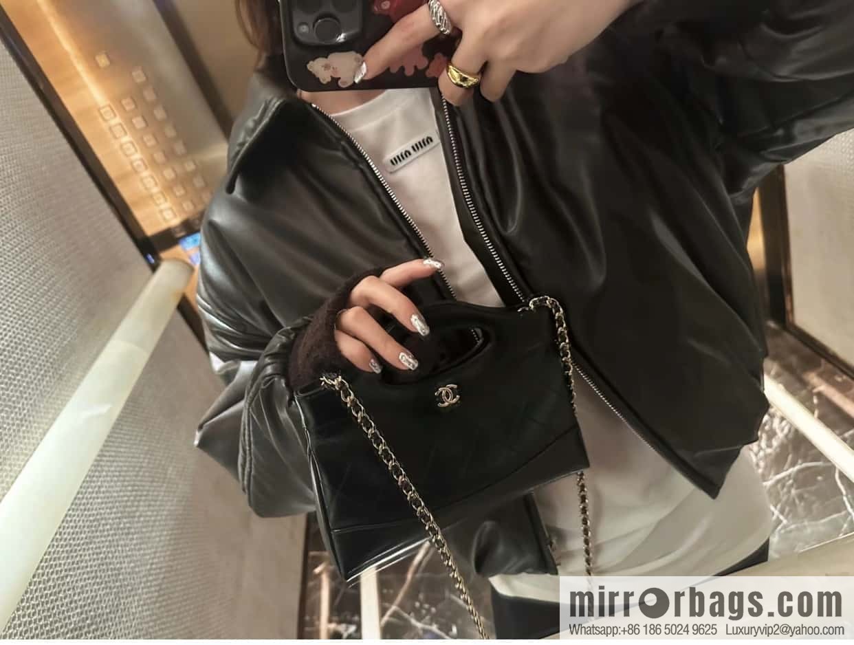 CHANEL 24C horizontal 31bagmini AS3656 black