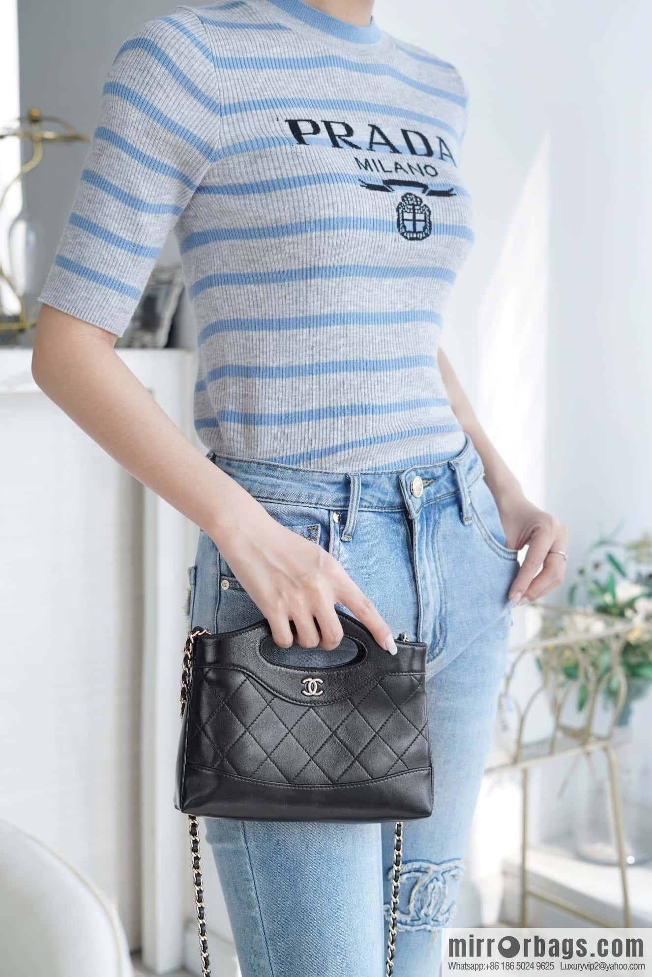 CHANEL 24C horizontal 31bagmini AS3656 black