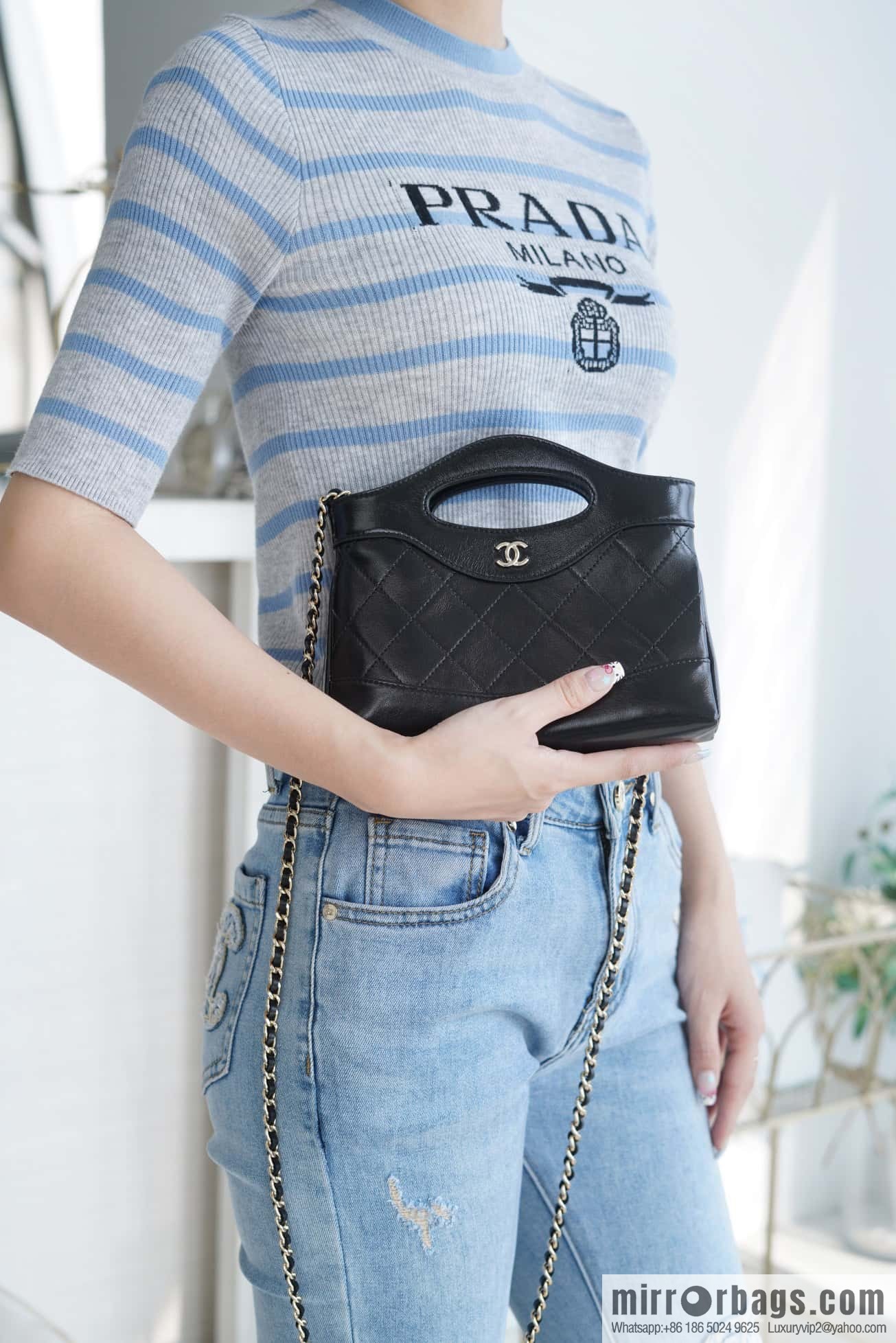 CHANEL 24C horizontal 31bagmini AS3656 black