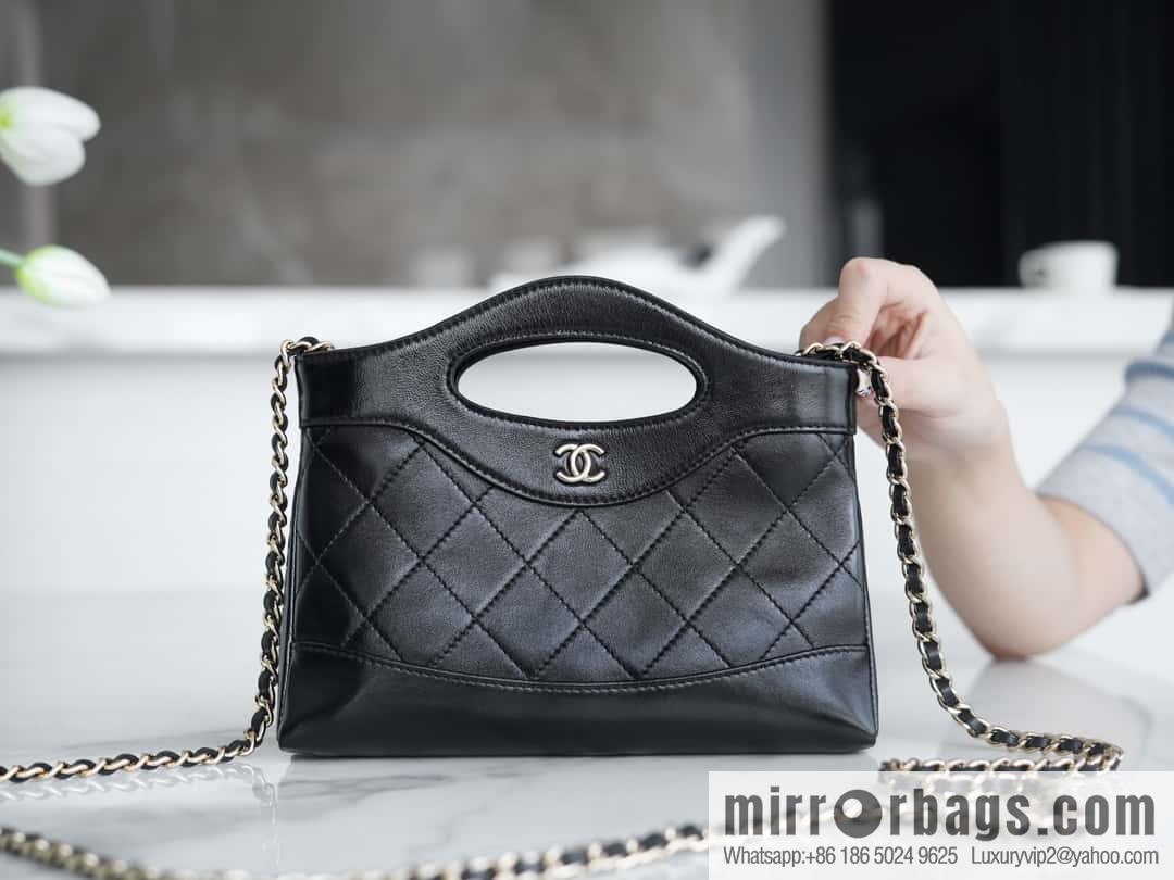 CHANEL 24C horizontal 31bagmini AS3656 black