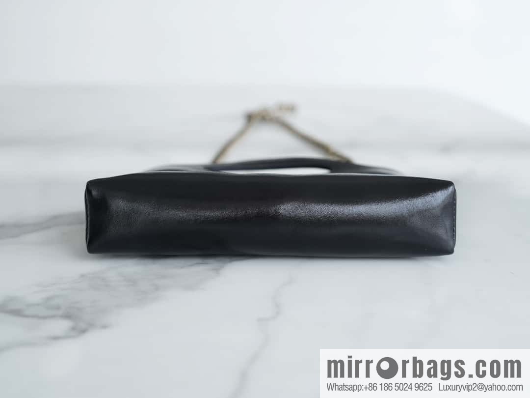 CHANEL 24C horizontal 31bagmini AS3656 black