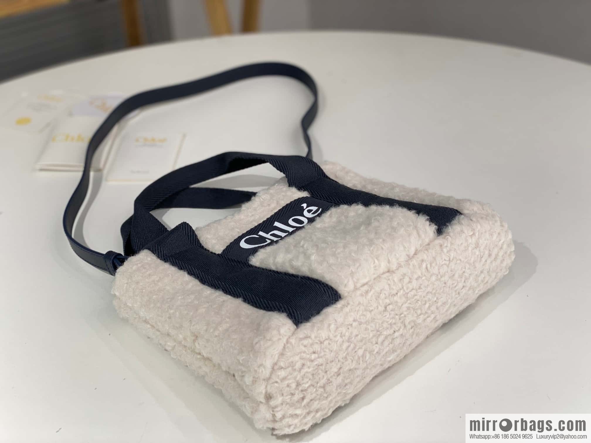 Chloe Woody Lamb Feather Tote 25CM