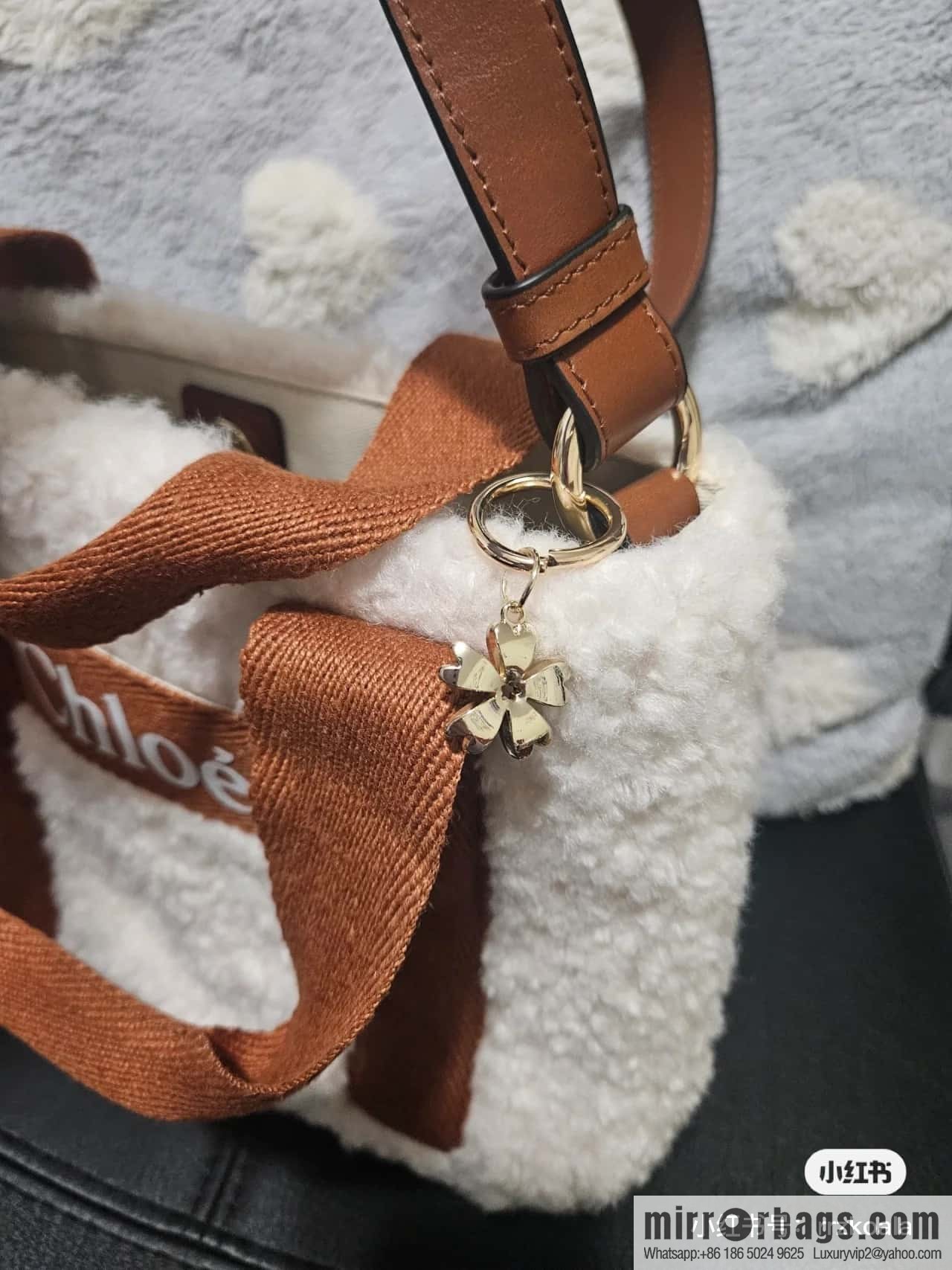 Chloe Woody Lamb Feather Tote Bag, Brown 25CM