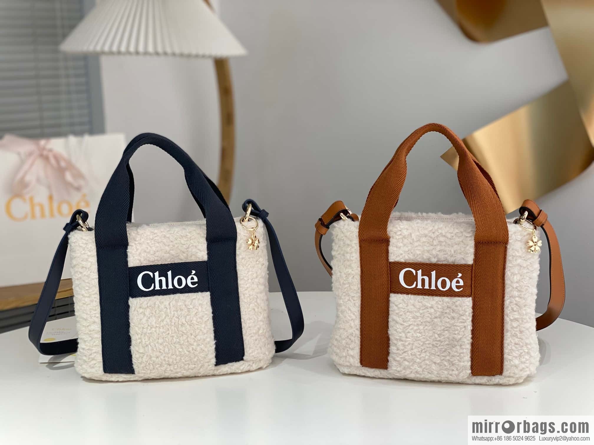 Chloe Woody Lamb Feather Tote Bag, Brown 25CM