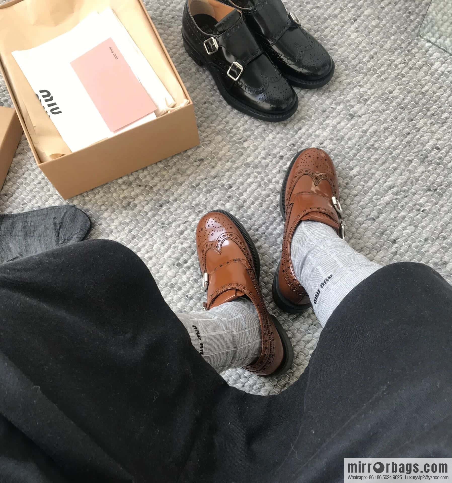 𝐂𝐡𝐮𝐫𝐜𝐡’𝐬 𝐱 𝐌𝐢𝐮 𝐌𝐢𝐮||𝟐𝟎𝟐𝟑 joint Brock carved Oxford small leather shoes