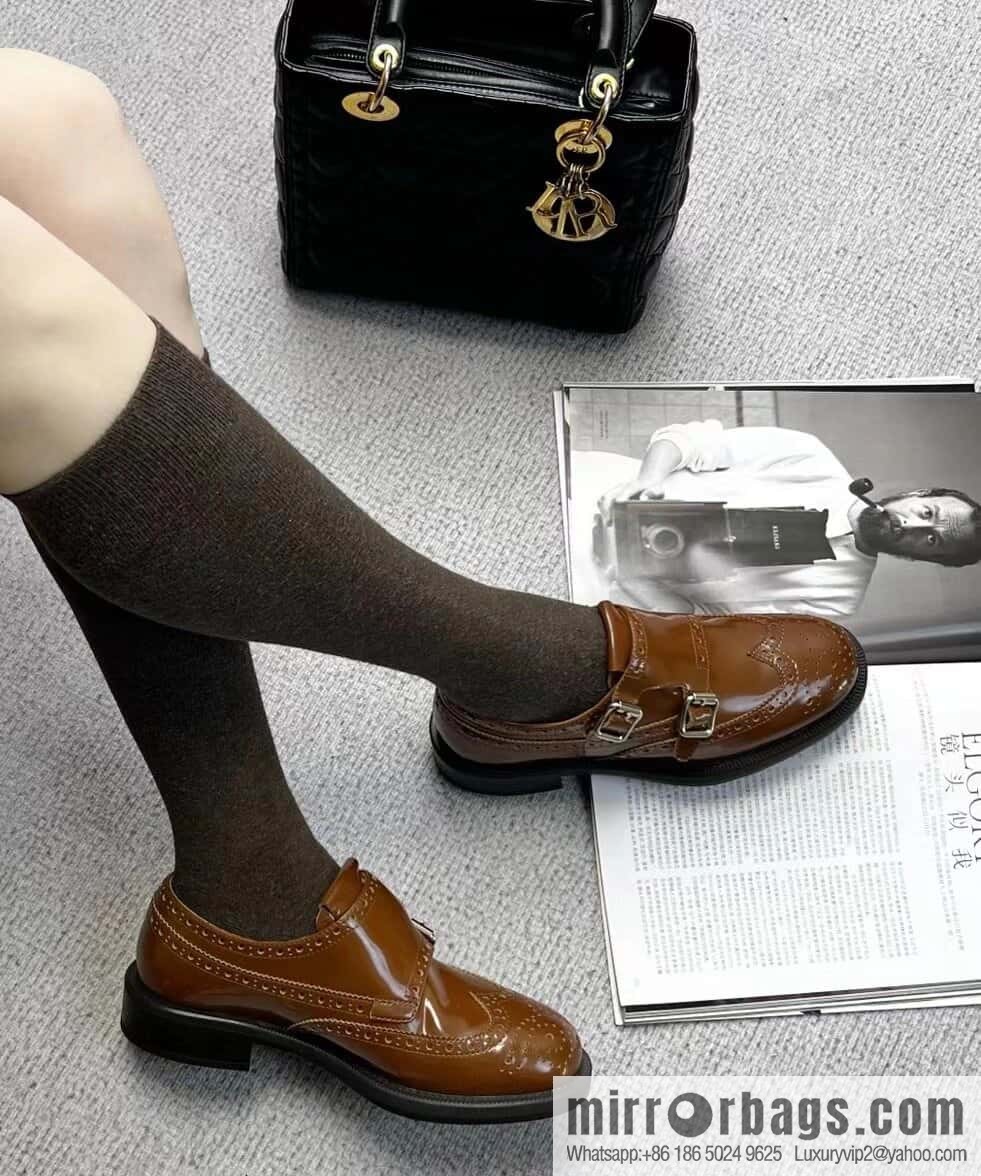 𝐂𝐡𝐮𝐫𝐜𝐡’𝐬 𝐱 𝐌𝐢𝐮 𝐌𝐢𝐮||𝟐𝟎𝟐𝟑 joint Brock carved Oxford small leather shoes