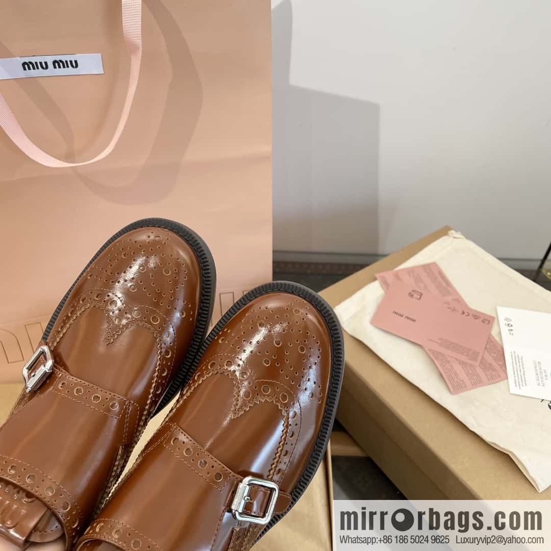 𝐂𝐡𝐮𝐫𝐜𝐡’𝐬 𝐱 𝐌𝐢𝐮 𝐌𝐢𝐮||𝟐𝟎𝟐𝟑 joint Brock carved Oxford small leather shoes