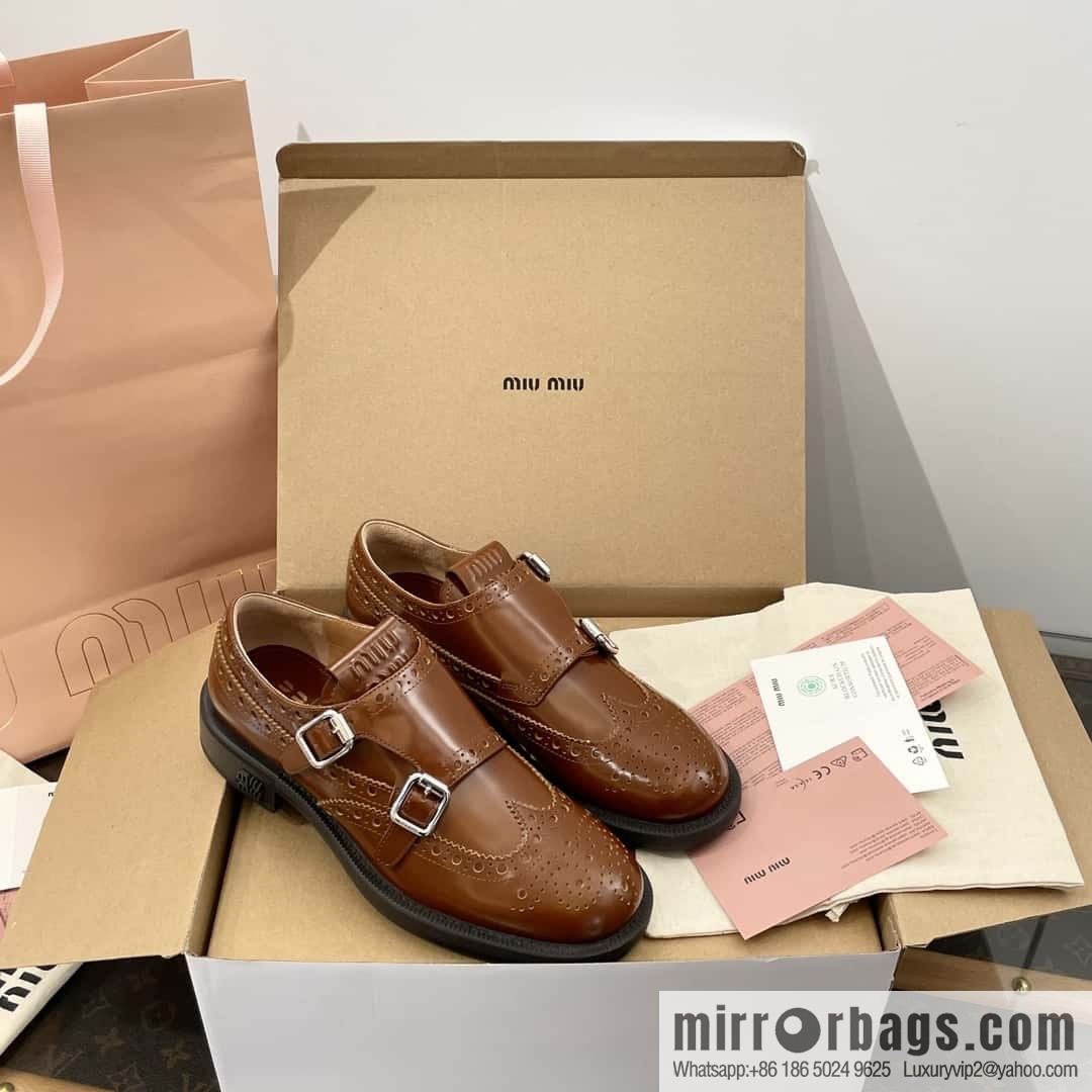𝐂𝐡𝐮𝐫𝐜𝐡’𝐬 𝐱 𝐌𝐢𝐮 𝐌𝐢𝐮||𝟐𝟎𝟐𝟑 joint Brock carved Oxford small leather shoes