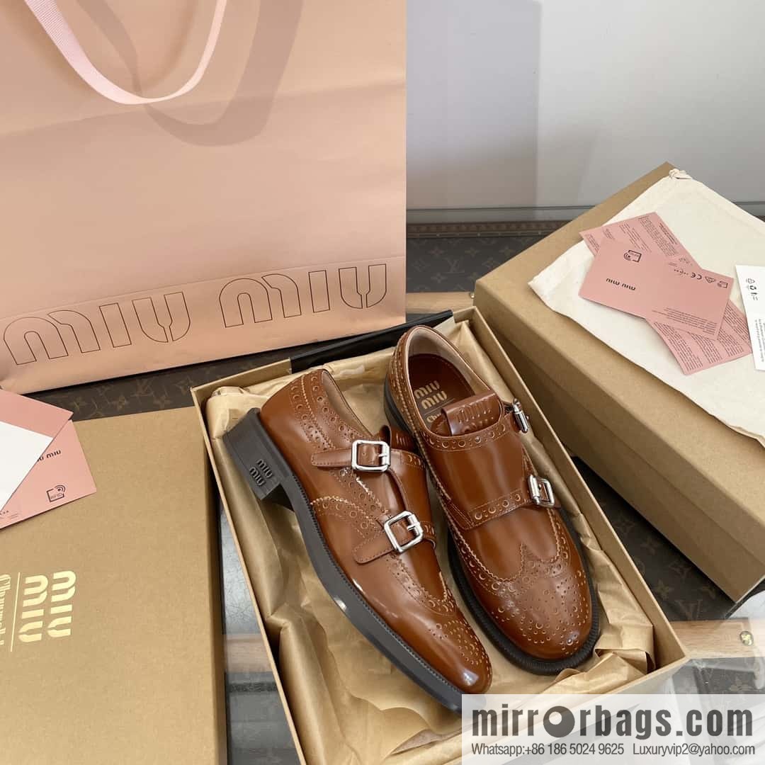 𝐂𝐡𝐮𝐫𝐜𝐡’𝐬 𝐱 𝐌𝐢𝐮 𝐌𝐢𝐮||𝟐𝟎𝟐𝟑 joint Brock carved Oxford small leather shoes