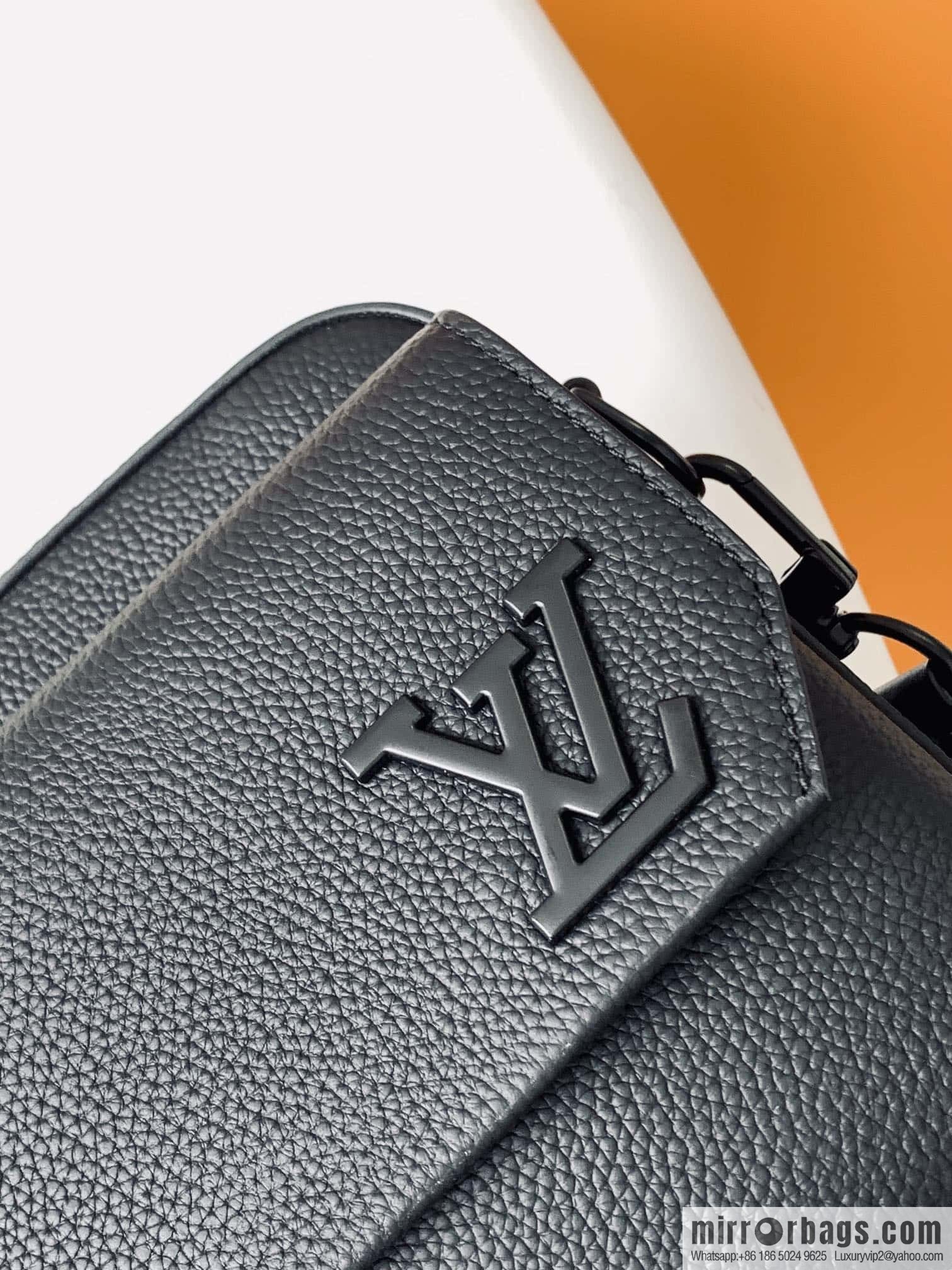 LV M22482 FASTLINE messenger bag
