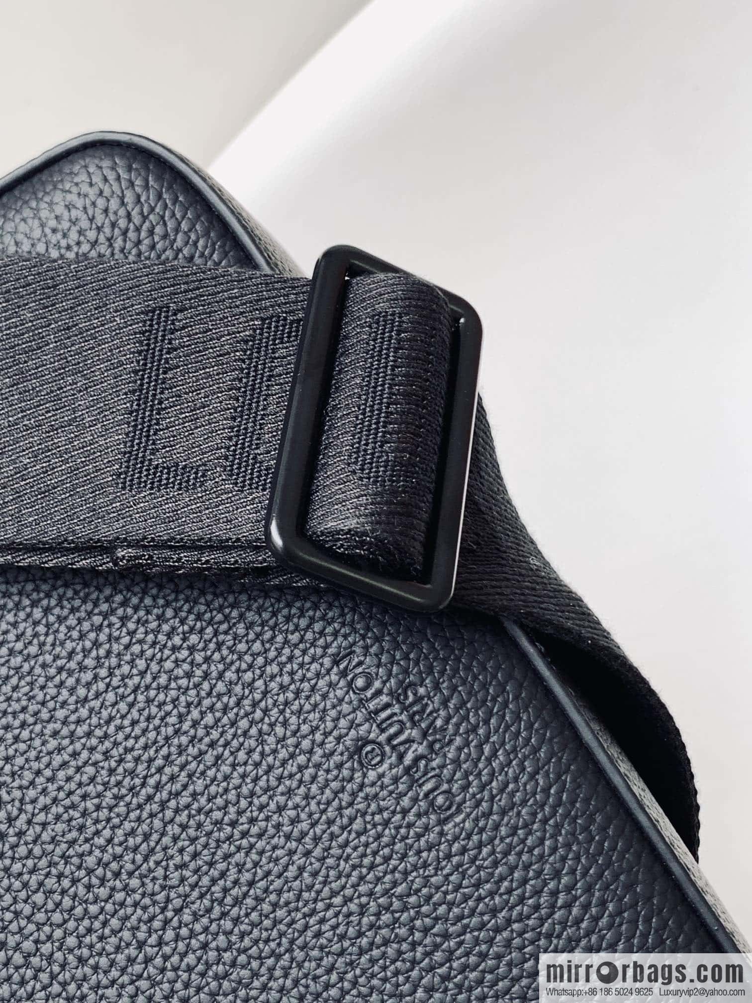 LV M22482 FASTLINE messenger bag