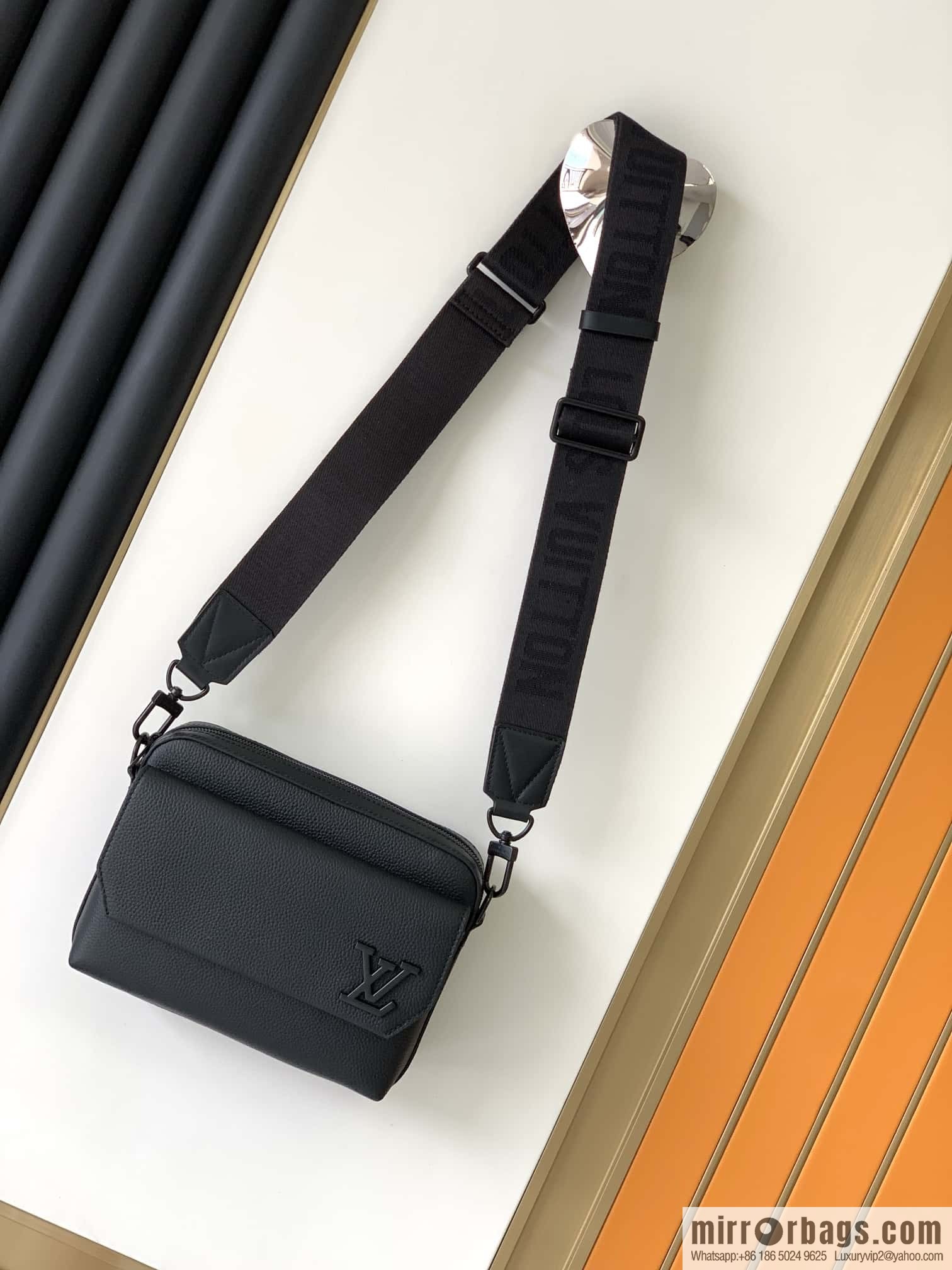 LV M22482 FASTLINE messenger bag