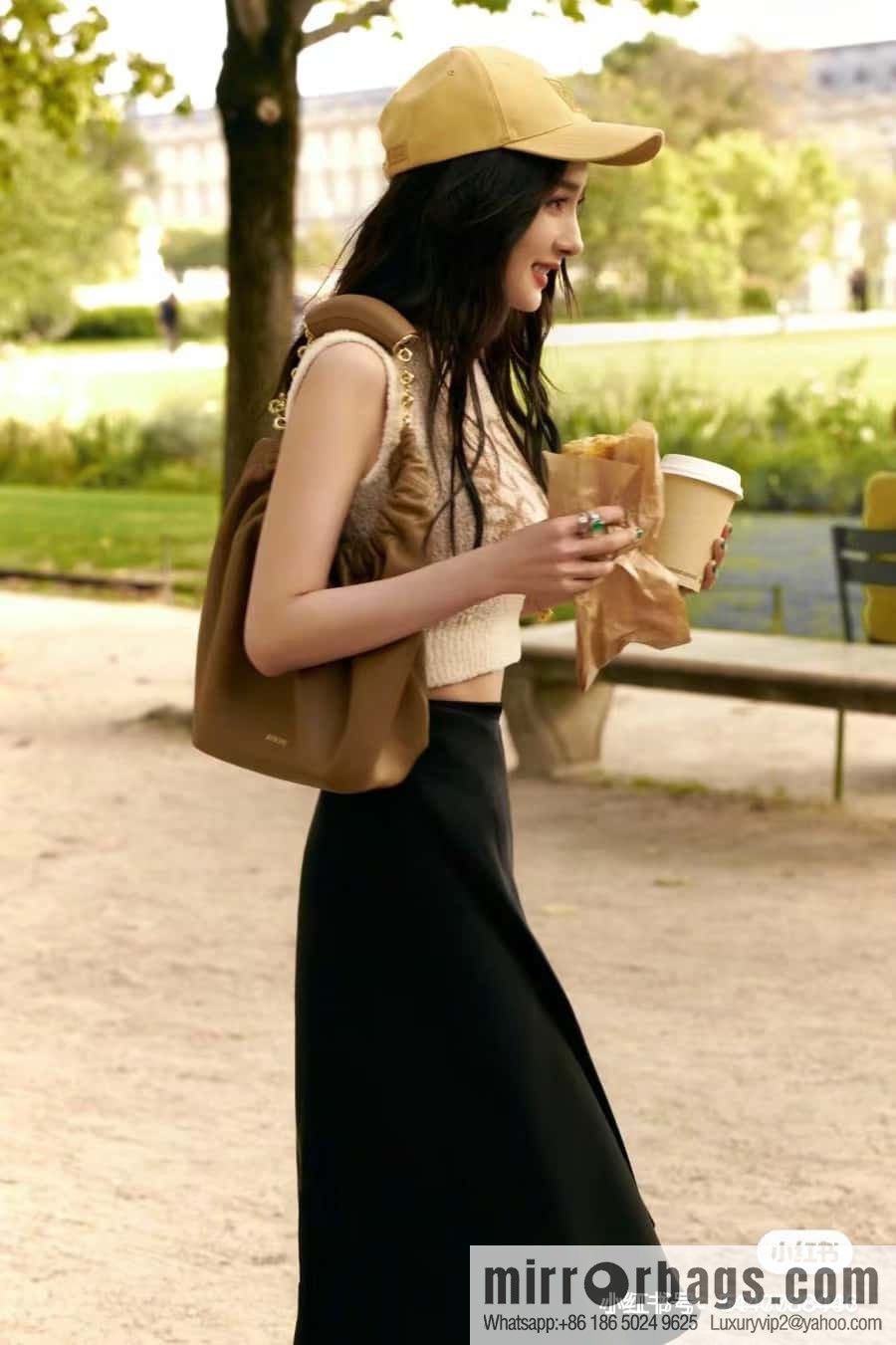 LOEWE Squeezed Underarm Bag 29.5CM Oak Brown