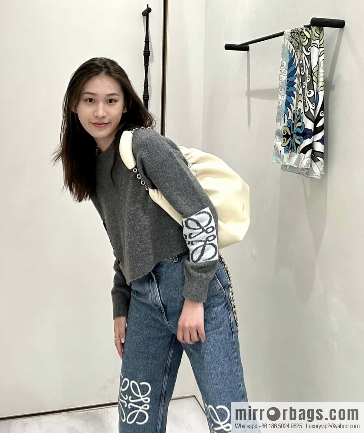 LOEWE Squeezed Underarm Bag 29.5CM White