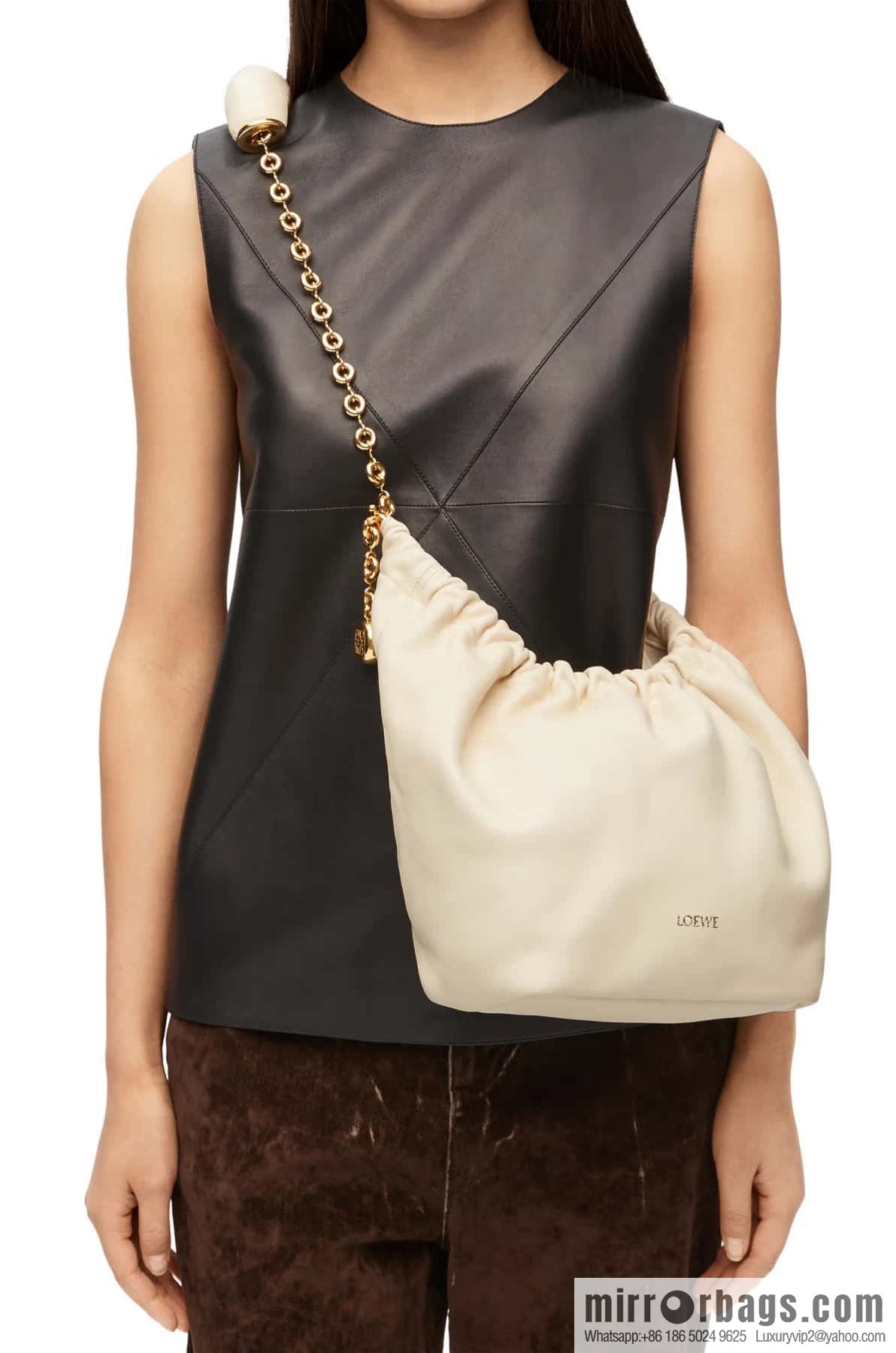 LOEWE Squeezed Underarm Bag 29.5CM White