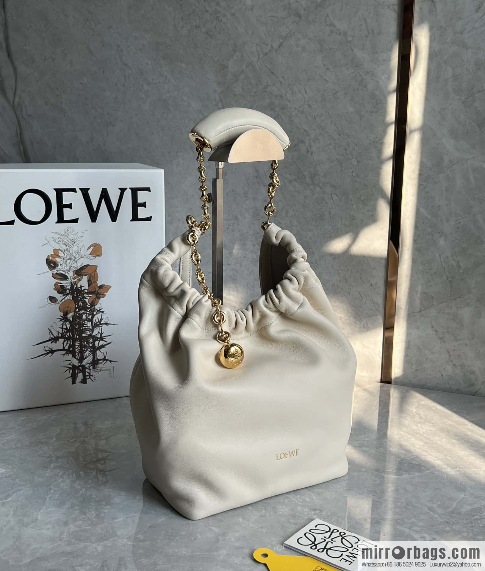 LOEWE Squeezed Underarm Bag 29.5CM White