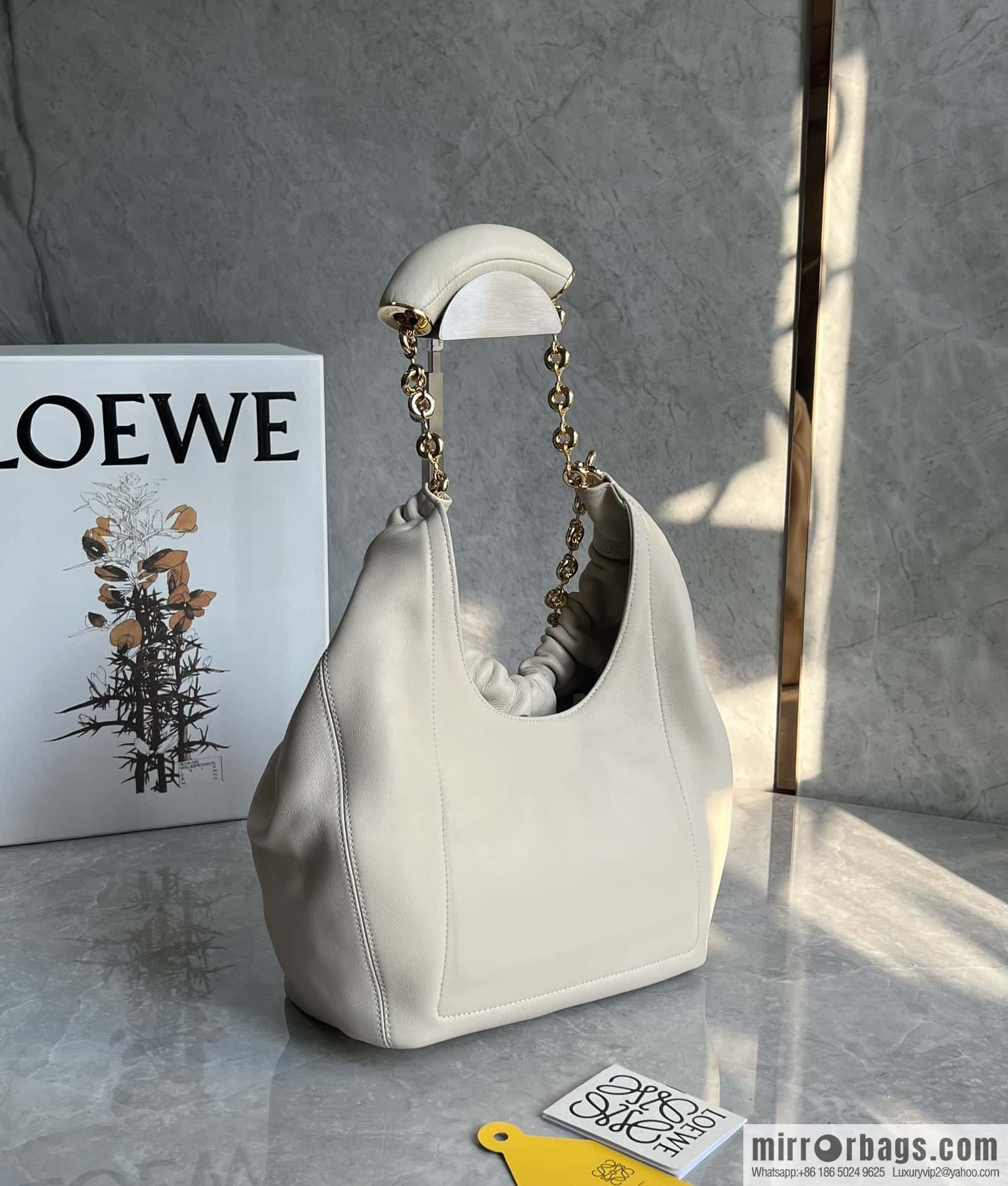 LOEWE Squeezed Underarm Bag 29.5CM White