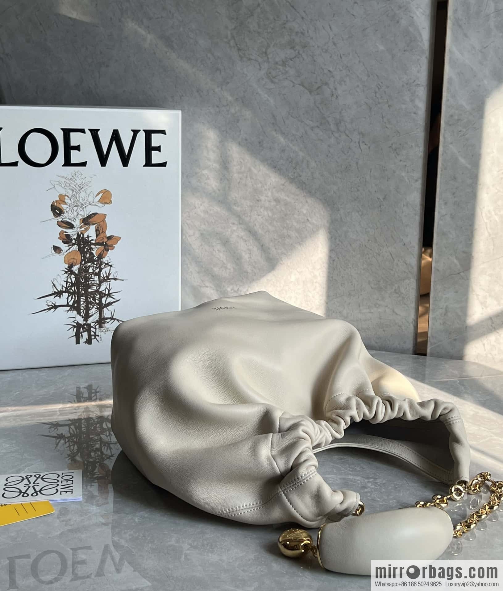 LOEWE Squeezed Underarm Bag 29.5CM White