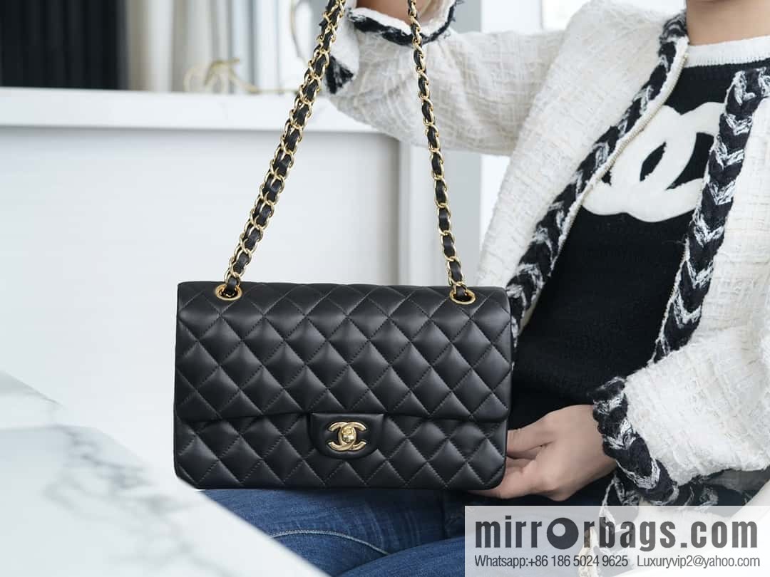 CHANEL 𝗖𝗙 𝗖𝗹𝗮𝘀𝘀𝗶𝗰 𝗙𝗹𝗮𝗽 medium classic mouth cover bag, black sheep gold ⚜️ genuine leather A01112