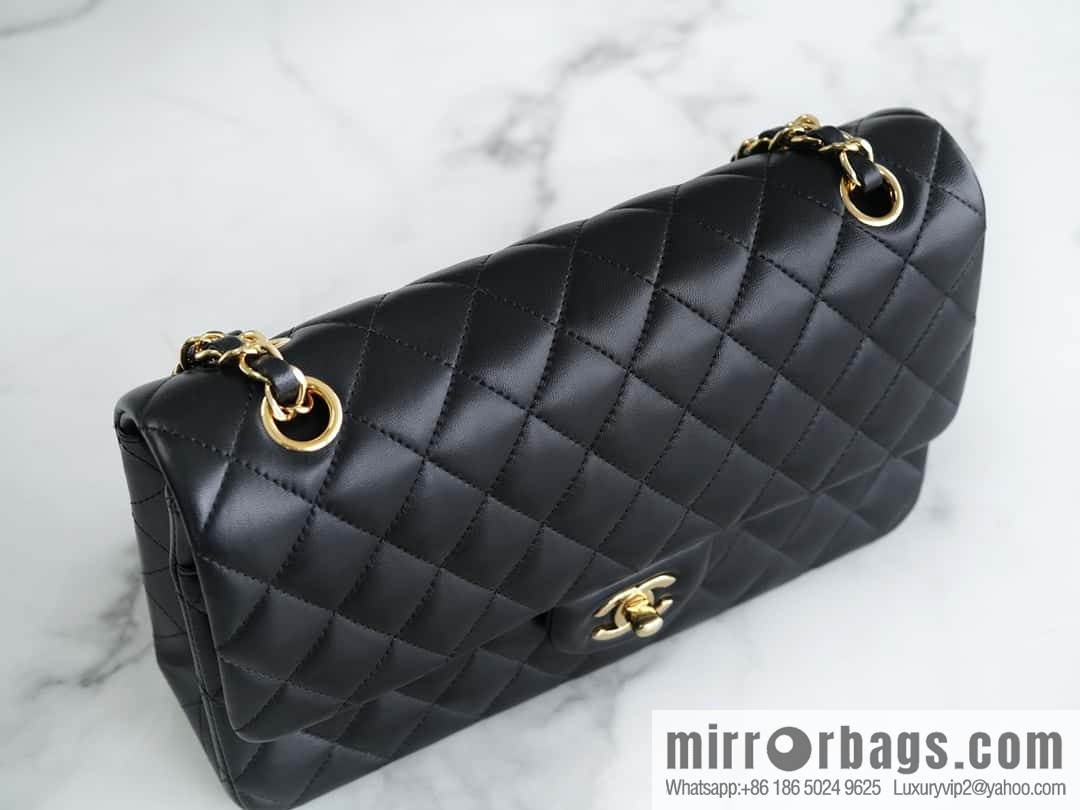 CHANEL 𝗖𝗙 𝗖𝗹𝗮𝘀𝘀𝗶𝗰 𝗙𝗹𝗮𝗽 medium classic mouth cover bag, black sheep gold ⚜️ genuine leather A01112
