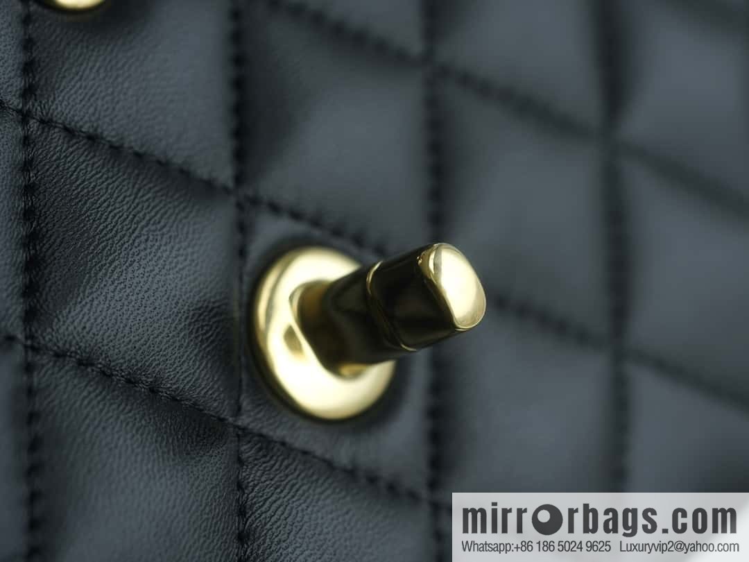CHANEL 𝗖𝗙 𝗖𝗹𝗮𝘀𝘀𝗶𝗰 𝗙𝗹𝗮𝗽 medium classic mouth cover bag, black sheep gold ⚜️ genuine leather A01112