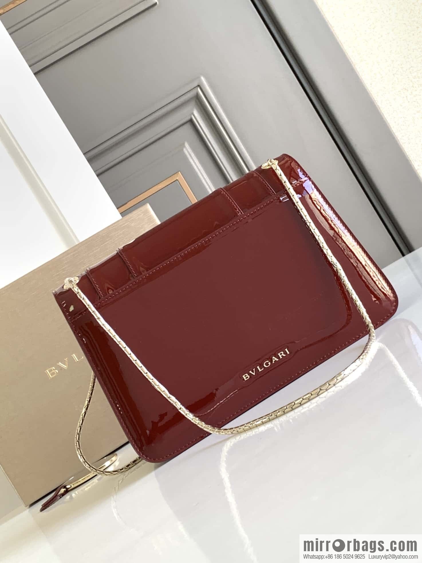 BVLGARI Bulgari SERPENTI FOREVER EAST-WEST Series 290323 Burgundy 25CM