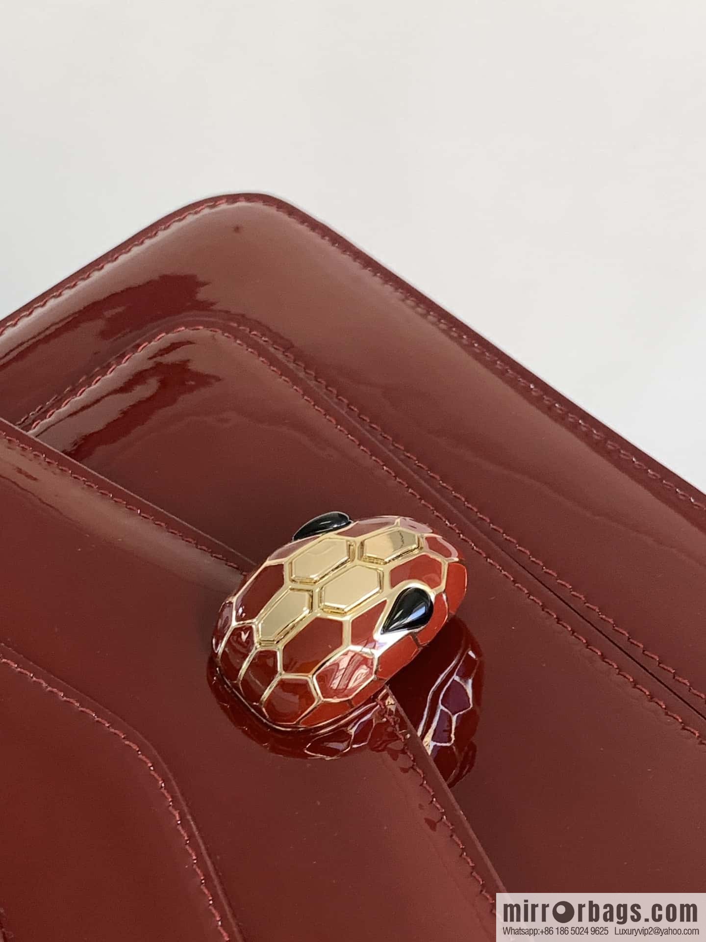 BVLGARI Bulgari SERPENTI FOREVER EAST-WEST Series 290323 Burgundy 25CM