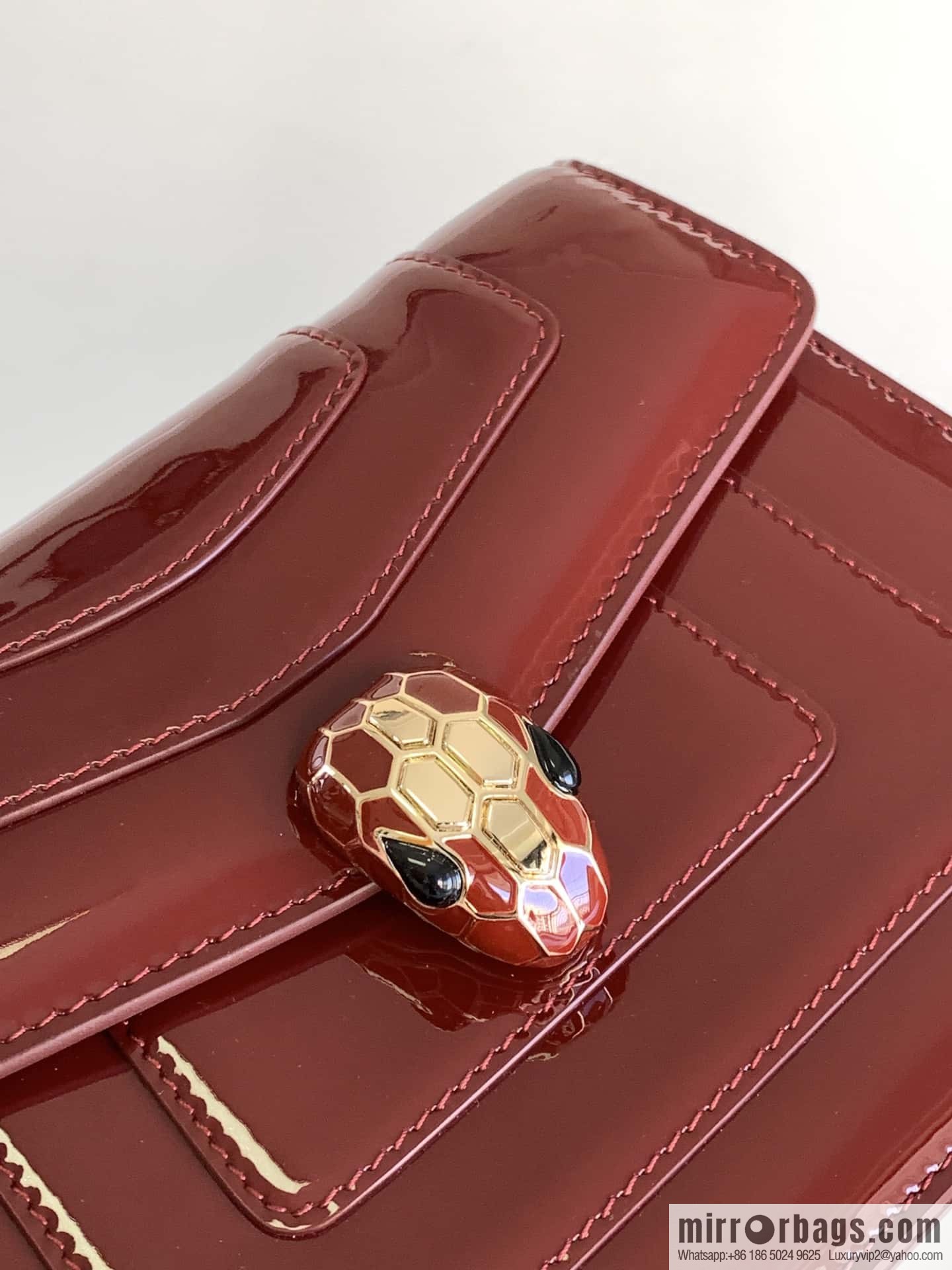 BVLGARI Bulgari SERPENTI FOREVER EAST-WEST Series Small Shoulder Bag 61879 Burgundy 20CM