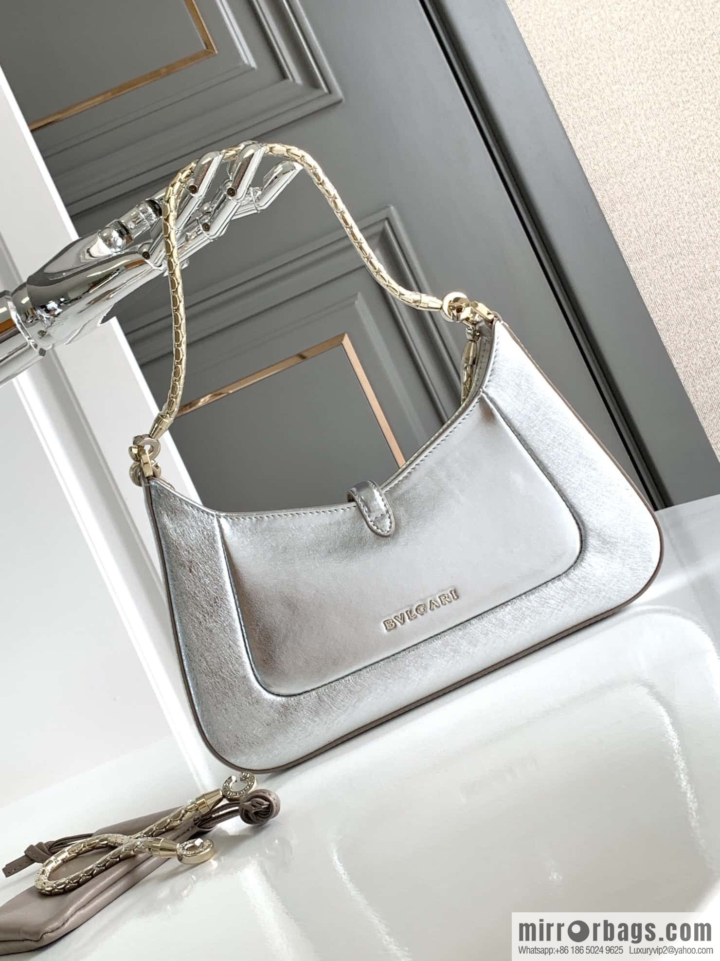 BVLGARI Bulgari SERPENTI BAIA series small shoulder bag 293208 silver 27.5CM