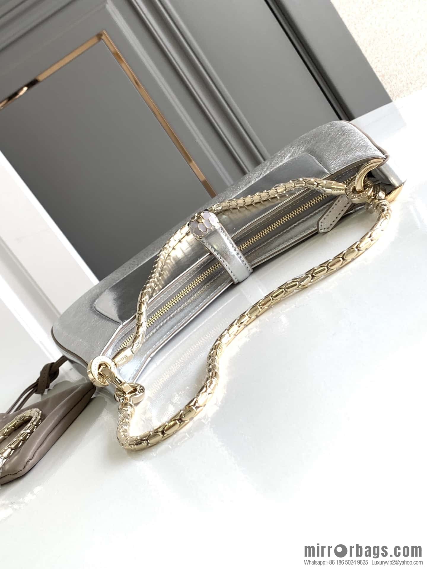 BVLGARI Bulgari SERPENTI BAIA series small shoulder bag 293208 silver 27.5CM