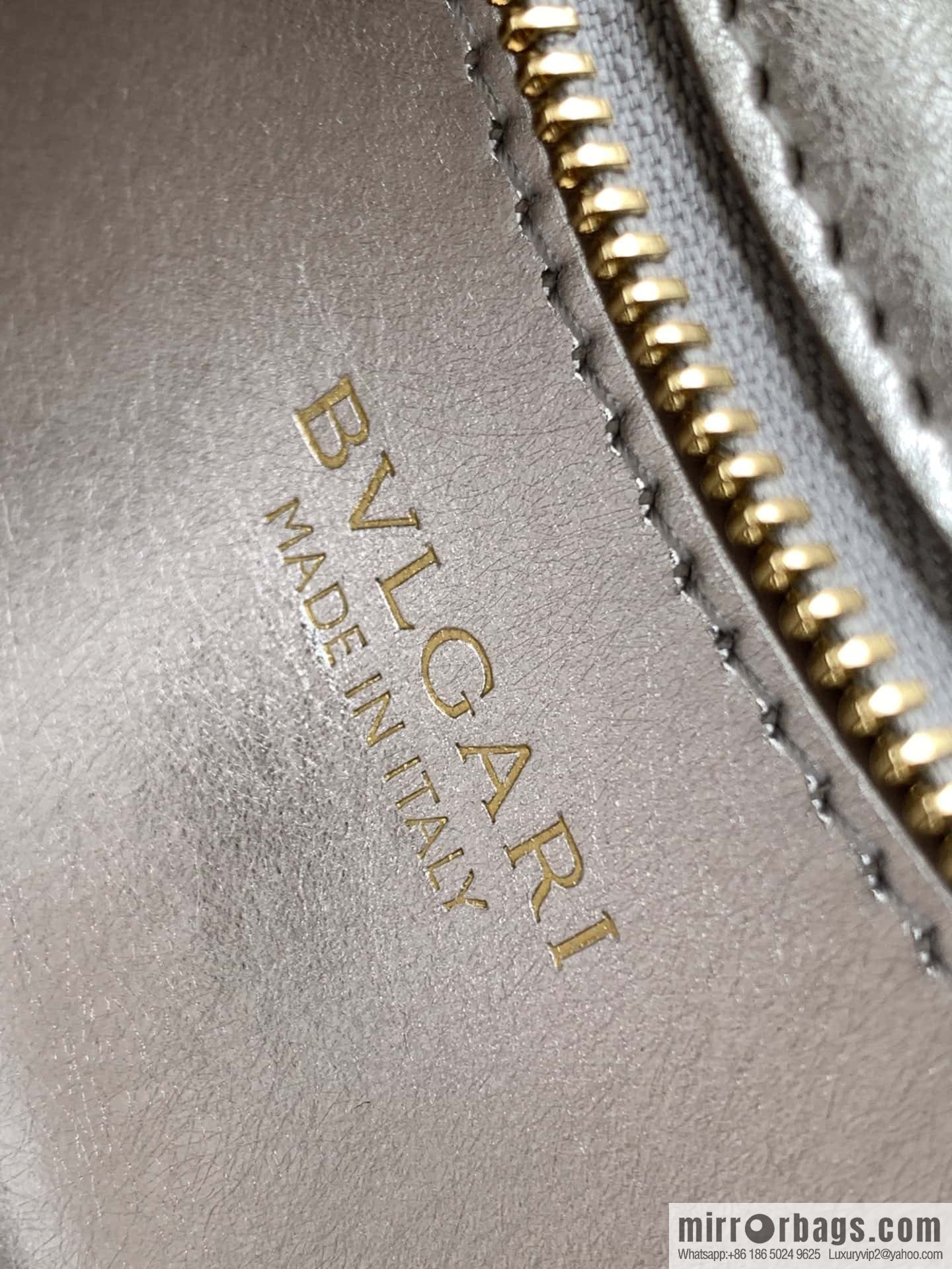 BVLGARI Bulgari SERPENTI BAIA series small shoulder bag 293208 silver 27.5CM