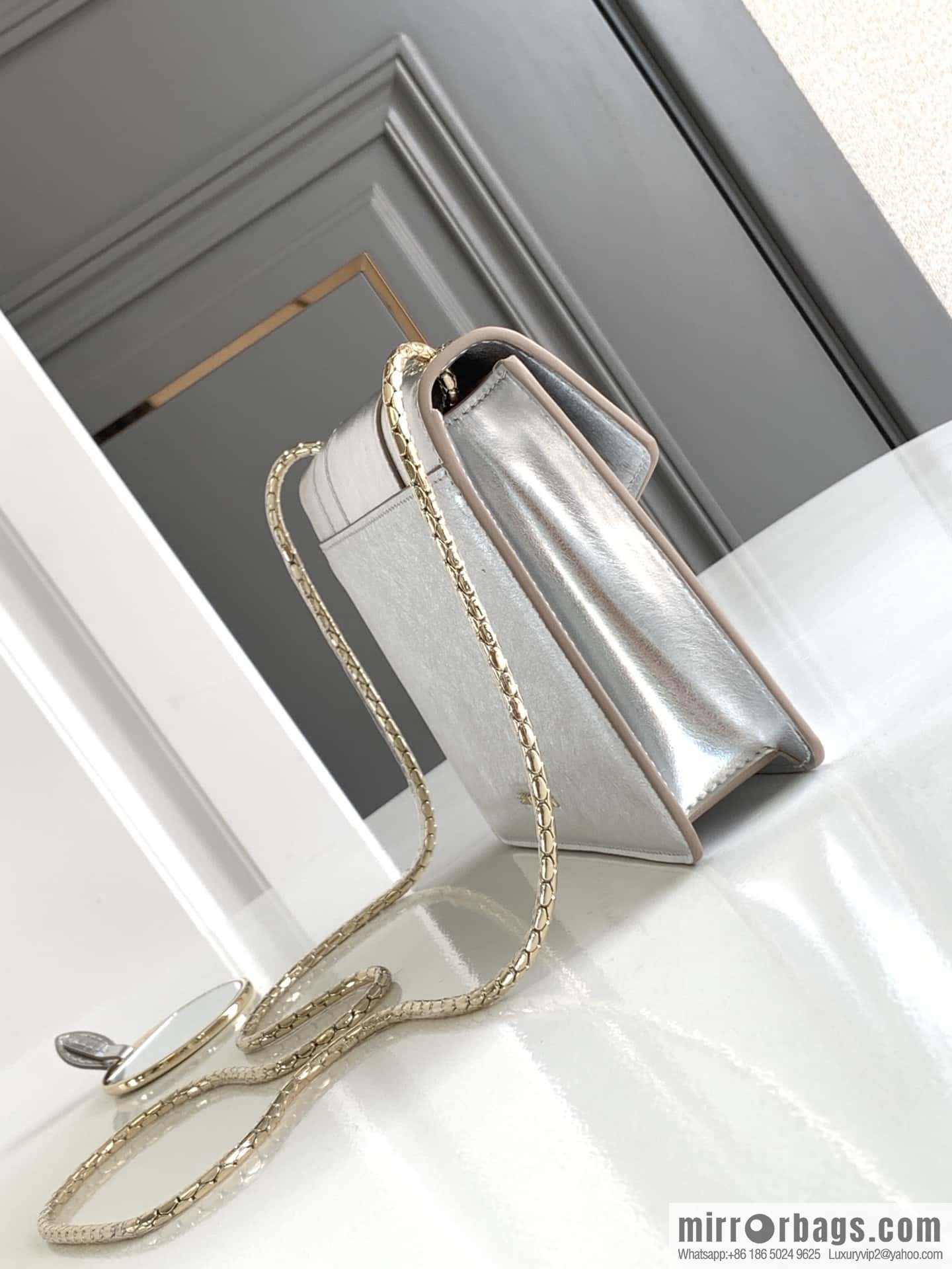 BVLGARI Bulgari Serpenti Forever 61879 silver 20CM